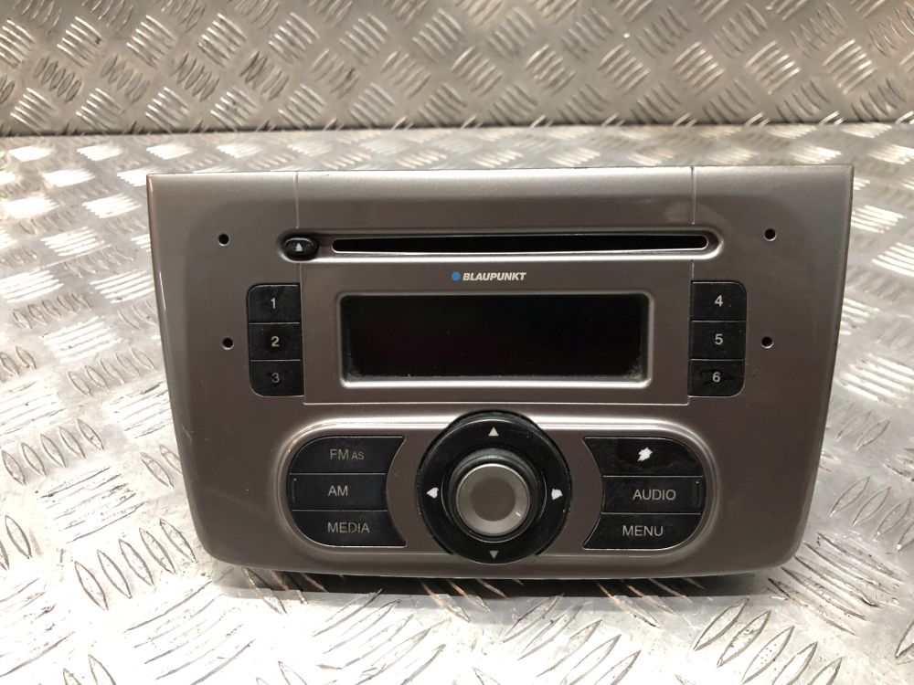 7648361316 - ALFA ROMEO MITO RADIO CD