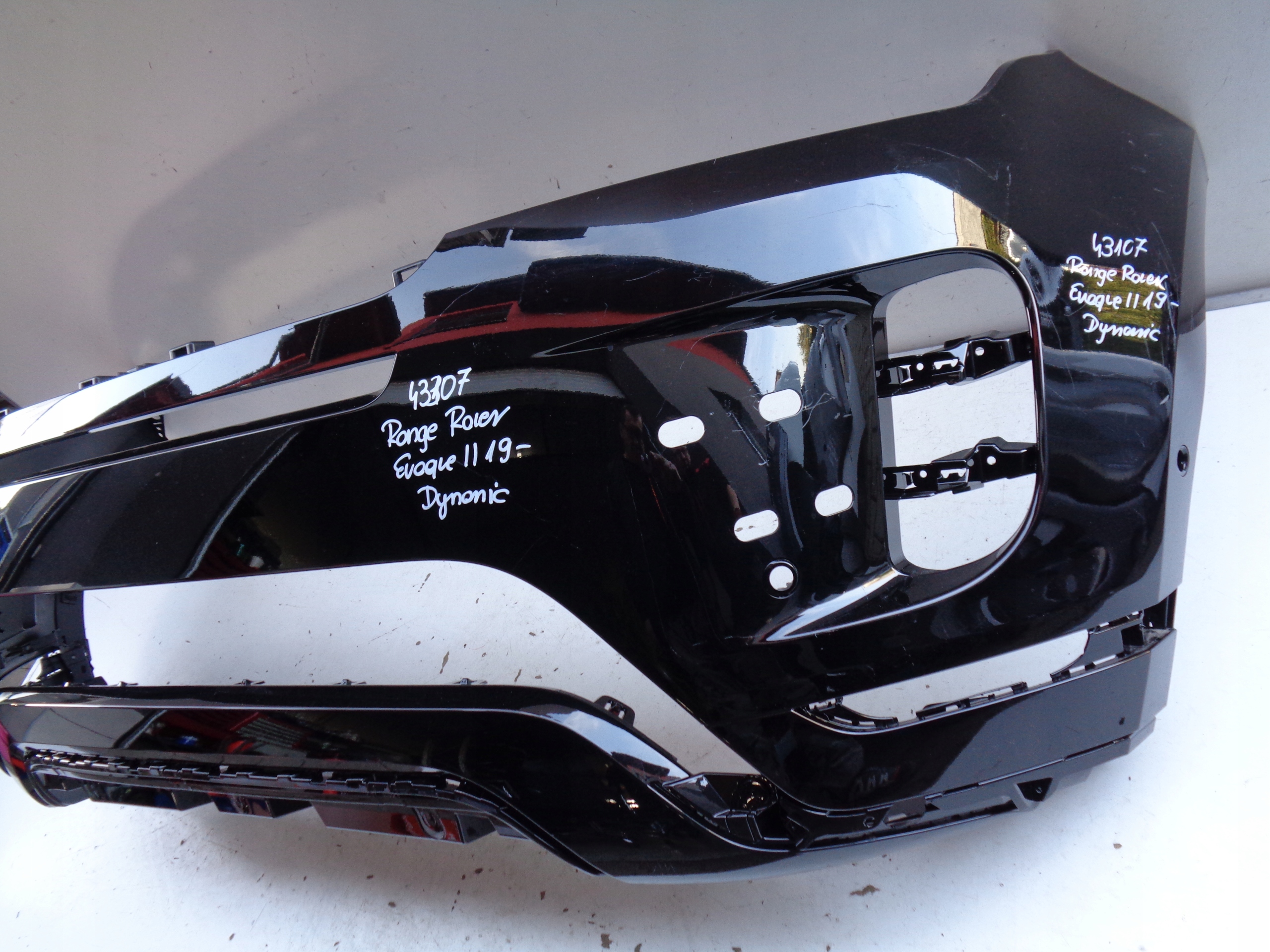 new front bumper RANGE ROVER EVOQUE II 19- DYNAMIC NR 43307
