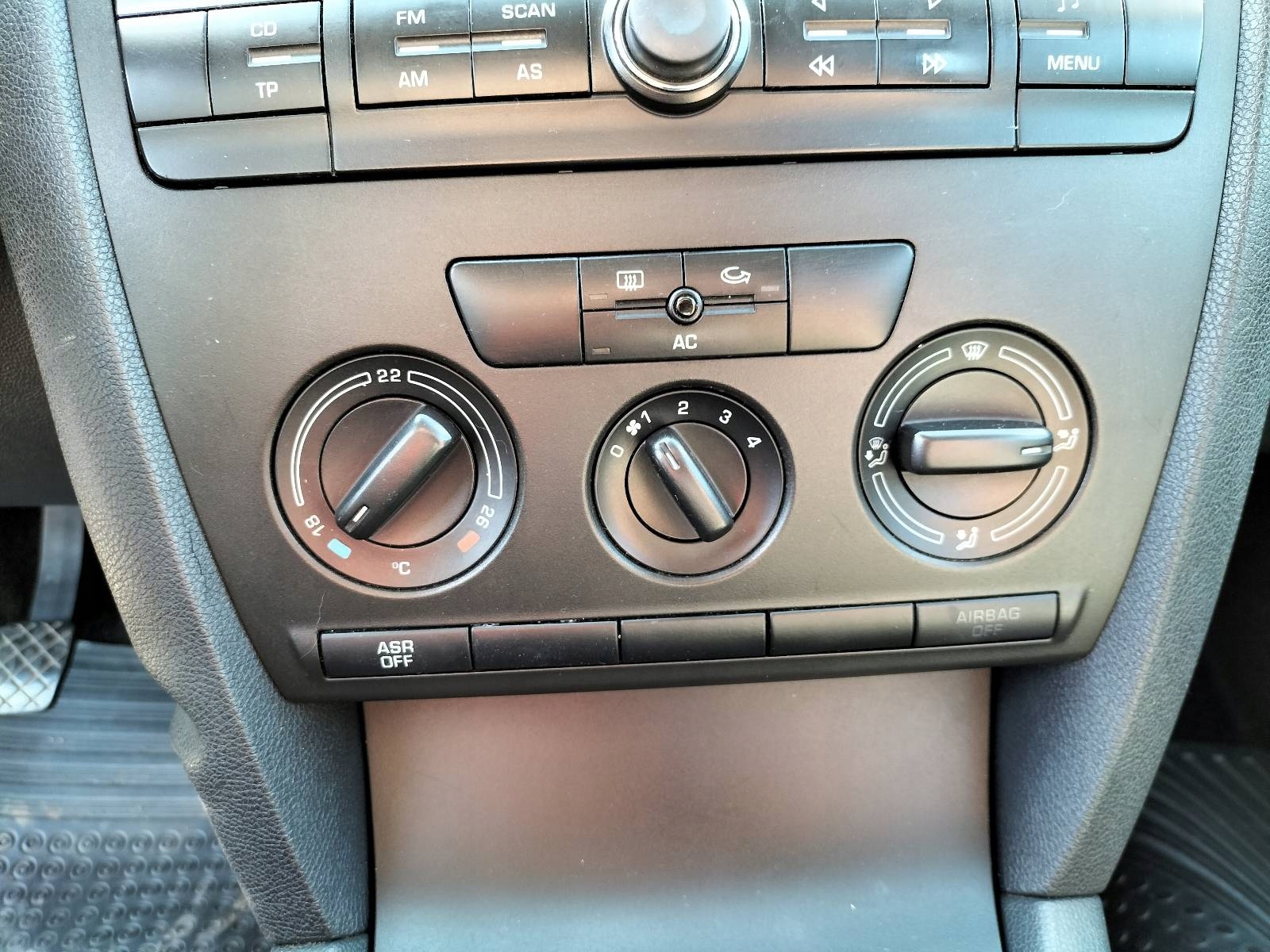PANEL des lüfters Konsole mitte RAHMEN SKODA OCTAVIA II
