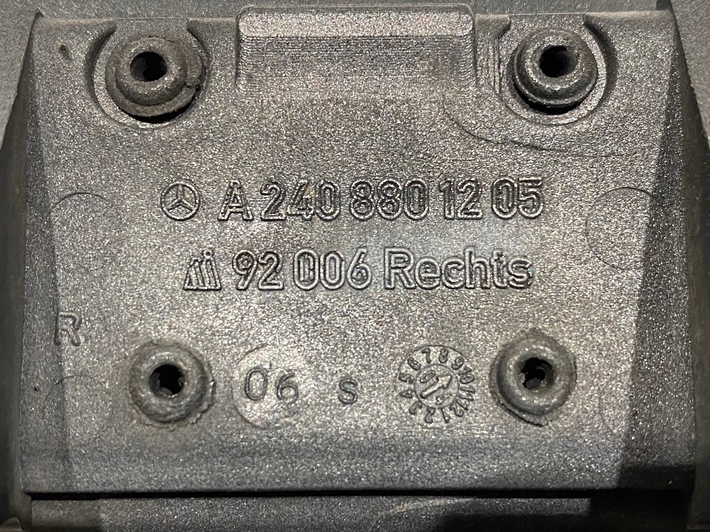 MERCEDES MAYBACH 57S BLENDE ABDECKUNG DER STOSSSTANGE A2408801205