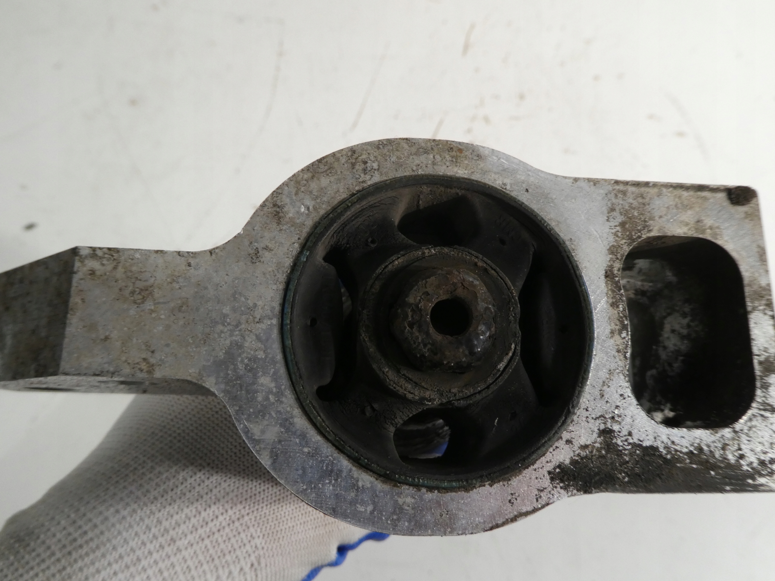 Querlenker links VW SEAT SKODA 5N0407151