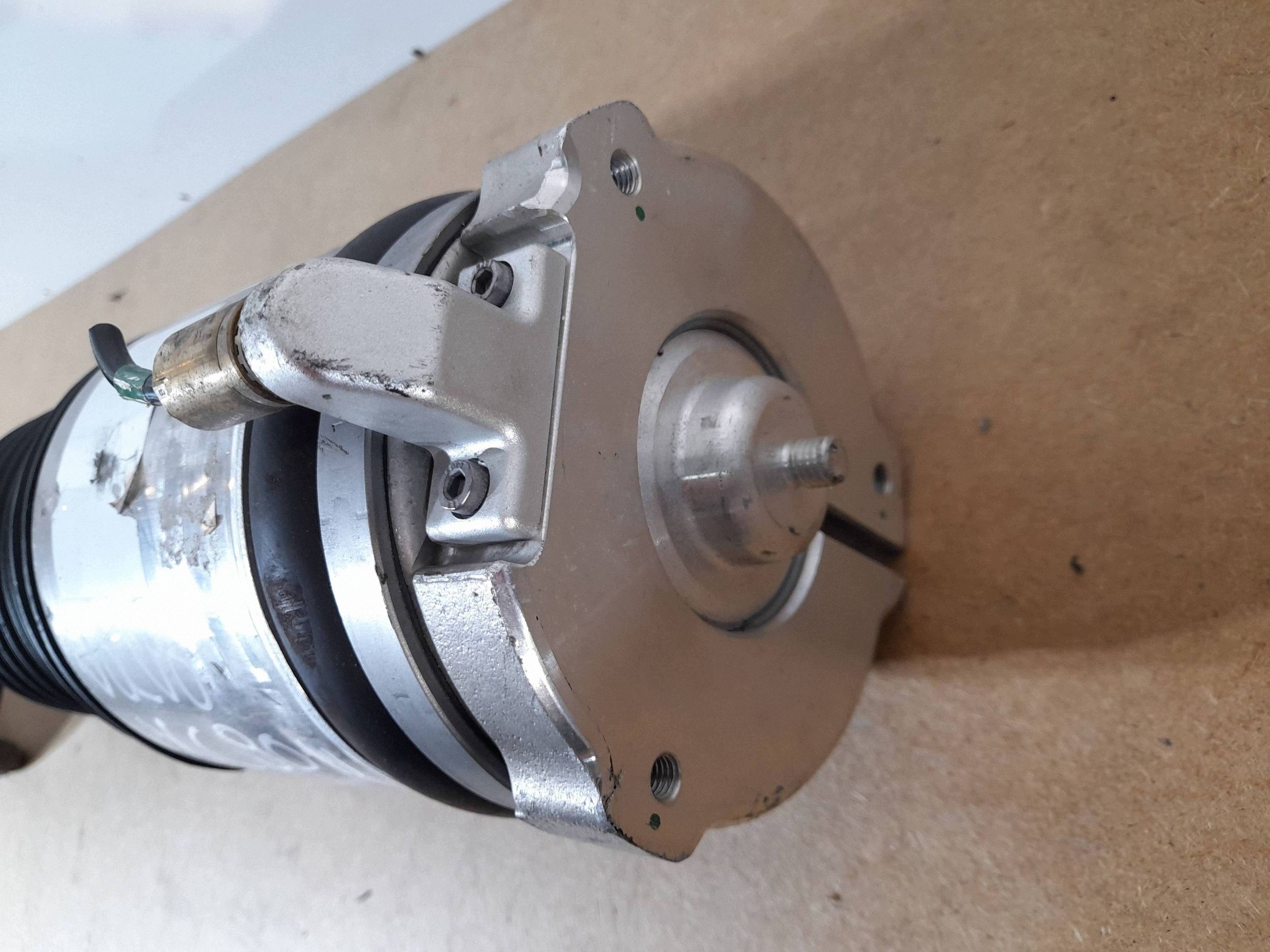 Volvo XC90 II shock absorber front right 31881984 (F010)