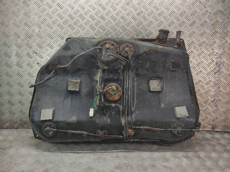 ТОПЛИВНЫЙ БАК + МЕТАЛЛИЧЕСКИЙ НАСОС CARINA II