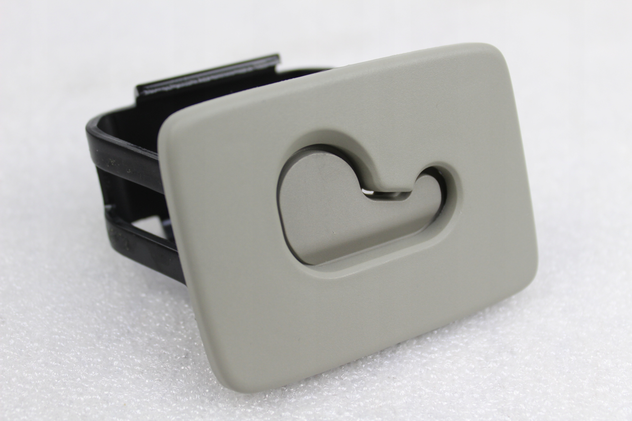 AUDI Q5 8R0 UCHWYT ROLETY 8K9861736