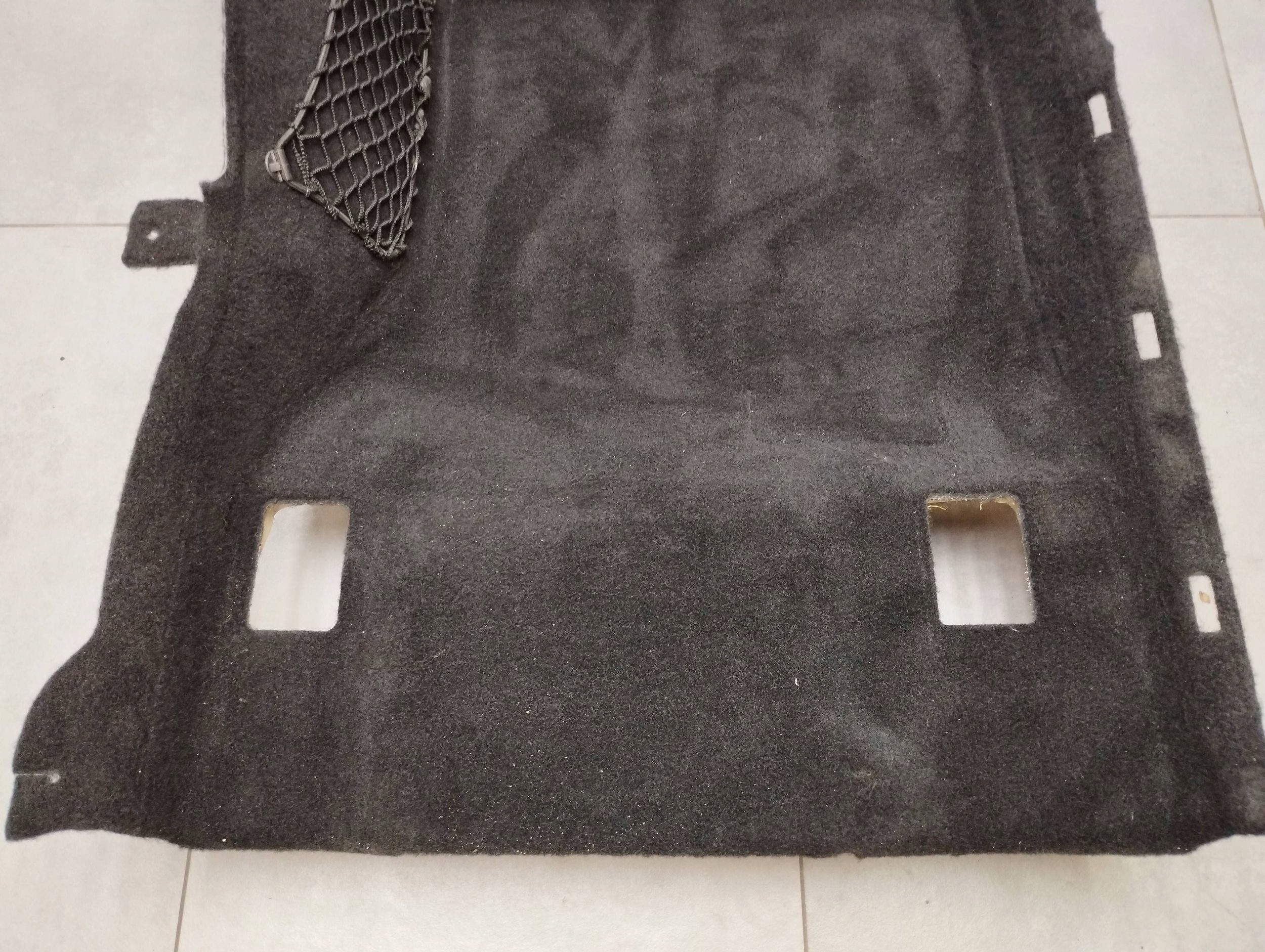 Mercedes B-KLASA W242 carpet right front A2426804600