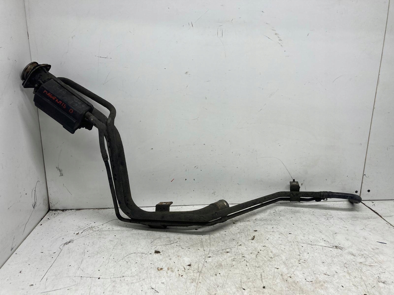 KIA MAGENTIS RURA WLEWU PALIWA 2.0CRDI 2006-10R