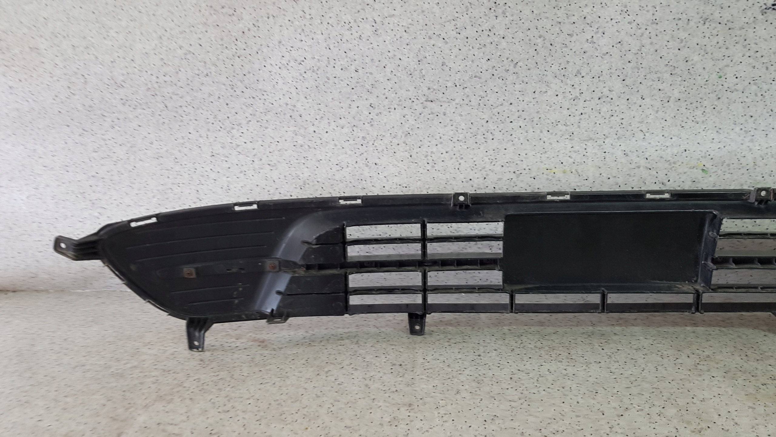KIA OPTIMA grid central bumper front 3400