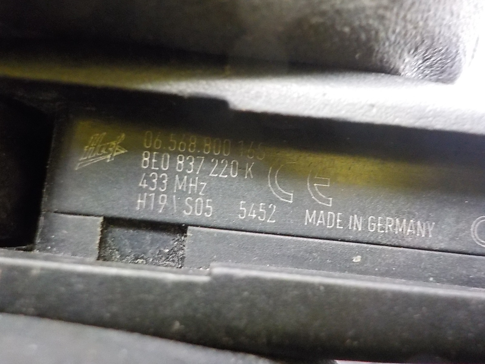 AUDI A4 B7 klíček PILOT 433 MHZ