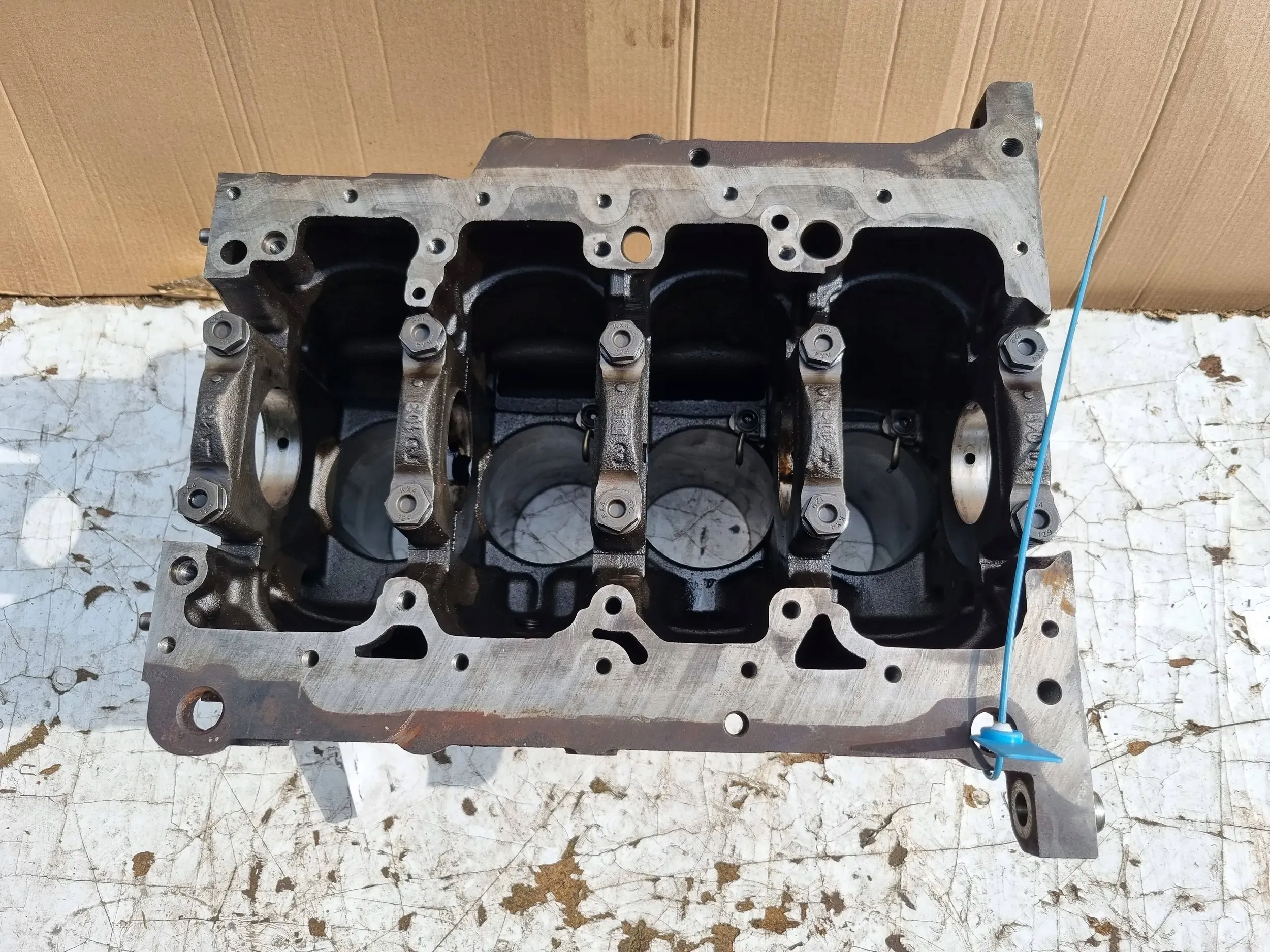 Blok silnika podpory wału 03L021CG AUDI A6 C7 A4 B8 A5 Q5 CGL Numer katalogowy części 03L021CG