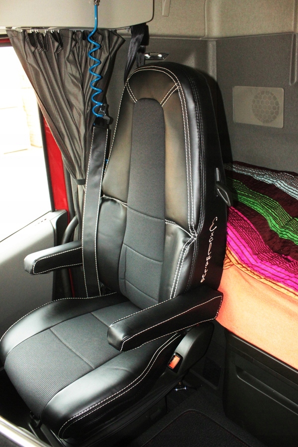 POKROWCE TIR VOLVO FH4 FH 4 EURO 6 EKO SKÓRA SKAJ Kod producenta FH4