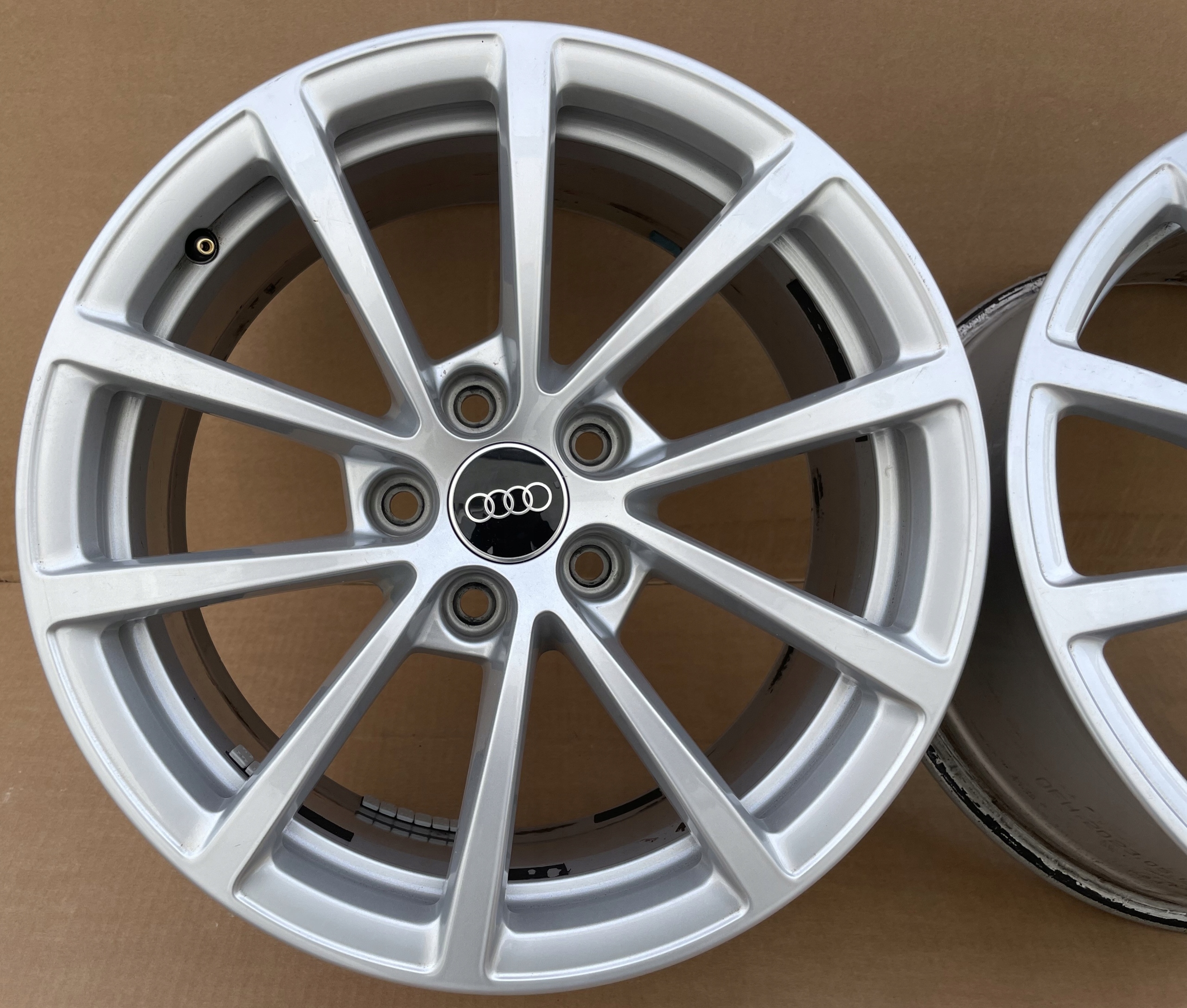 disc AUDI A6 C8 17'' 4K0601025 ET36 original KOMPLET