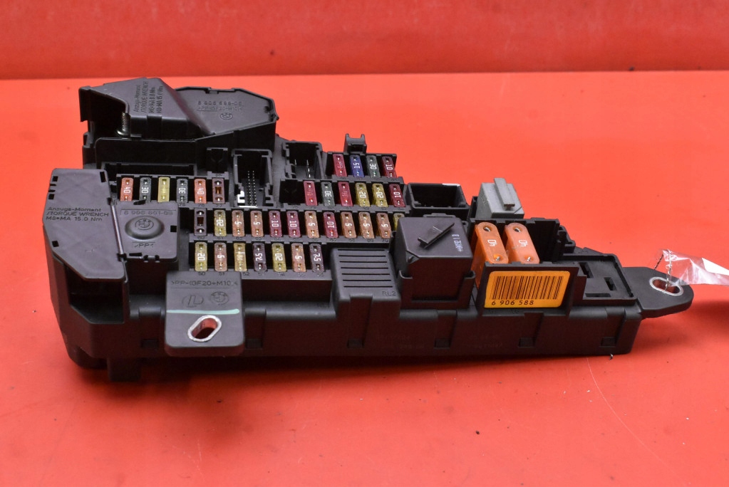 Module fusibles 6906588 BMW E60 E61 3.0 D 231 KM 03-07