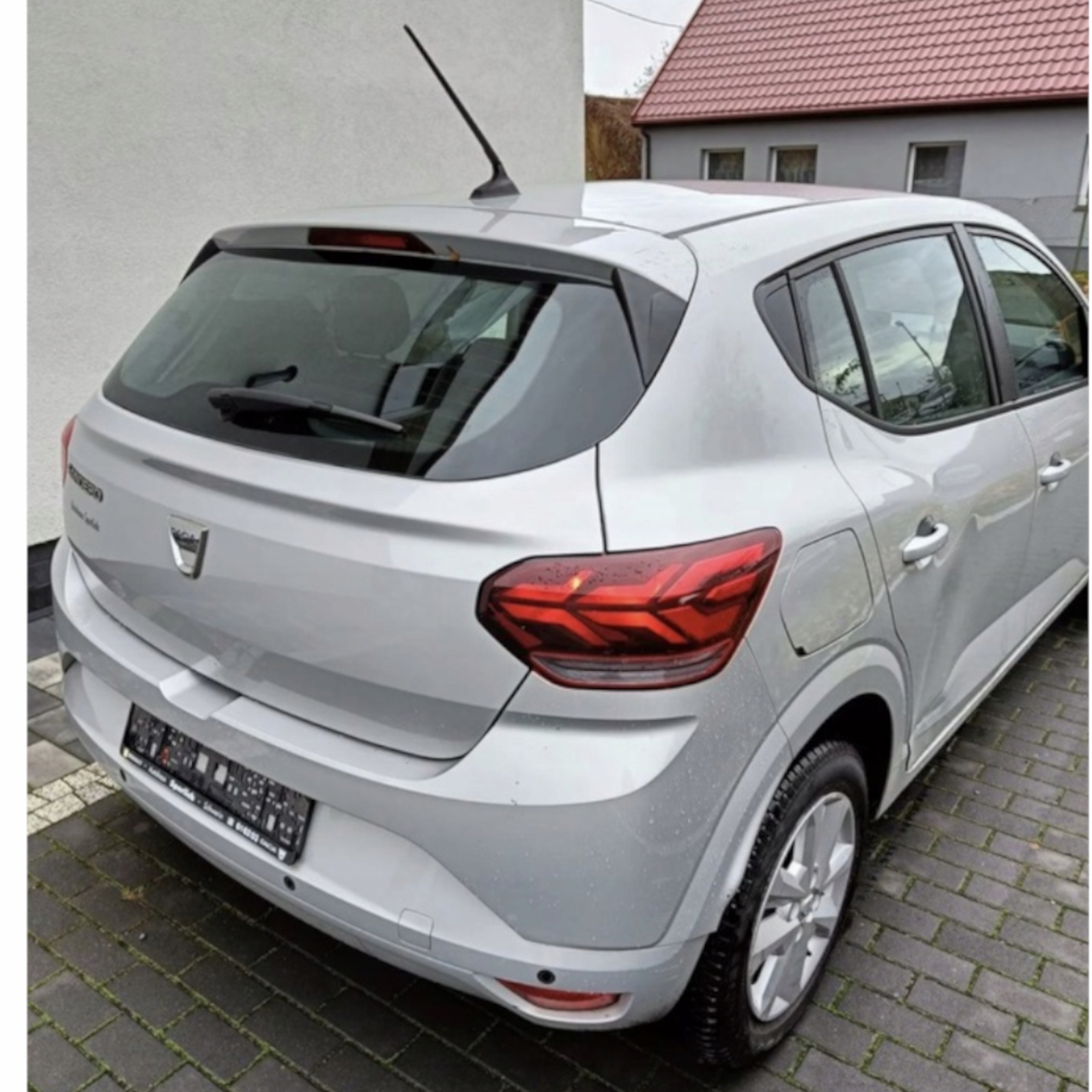 DACIA SANDERO 2023 III 3 KOMPLETNY TYŁ LAMPY KLAPA ZDERZAK WANNA