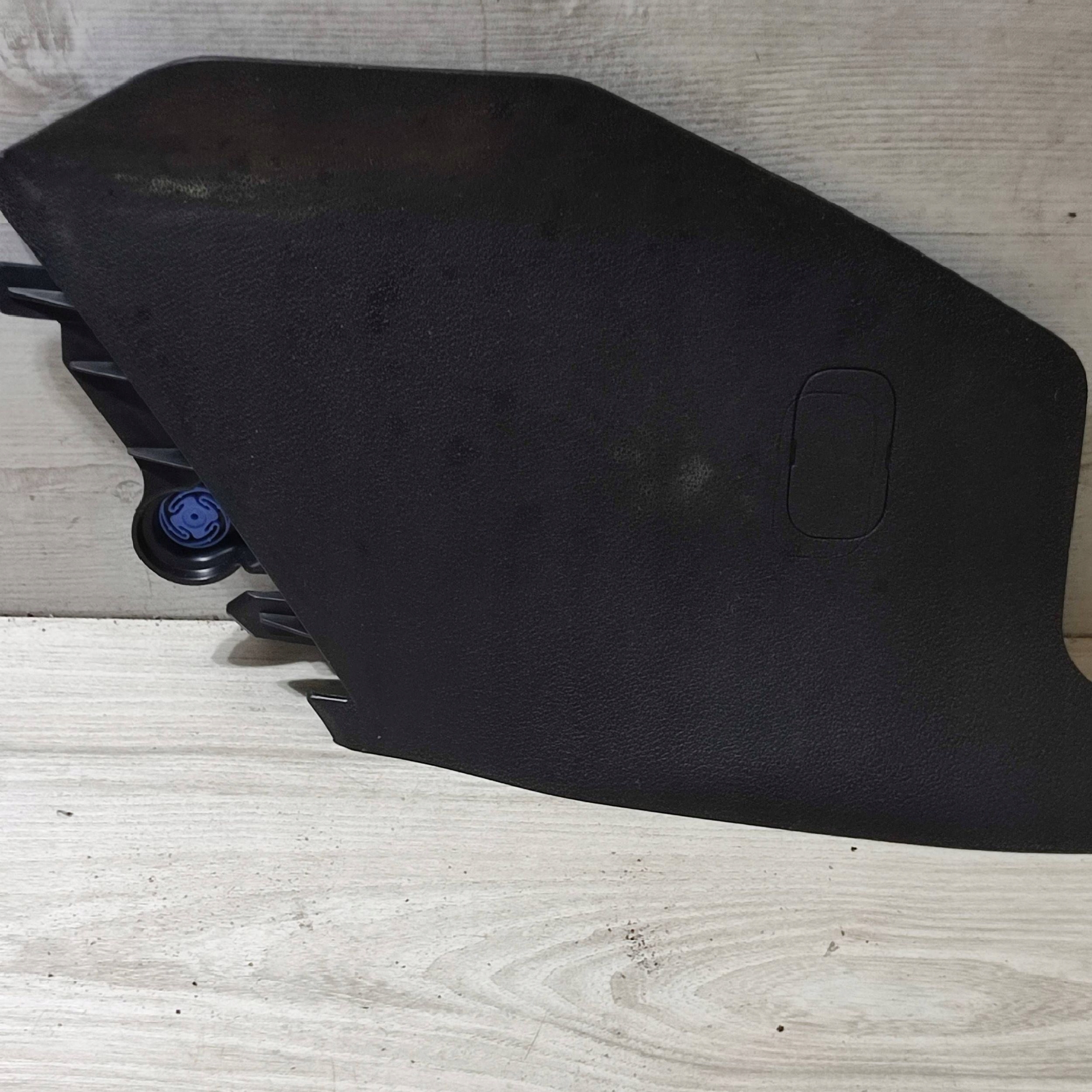 cover left side Peugeot Rifter 9816562977
