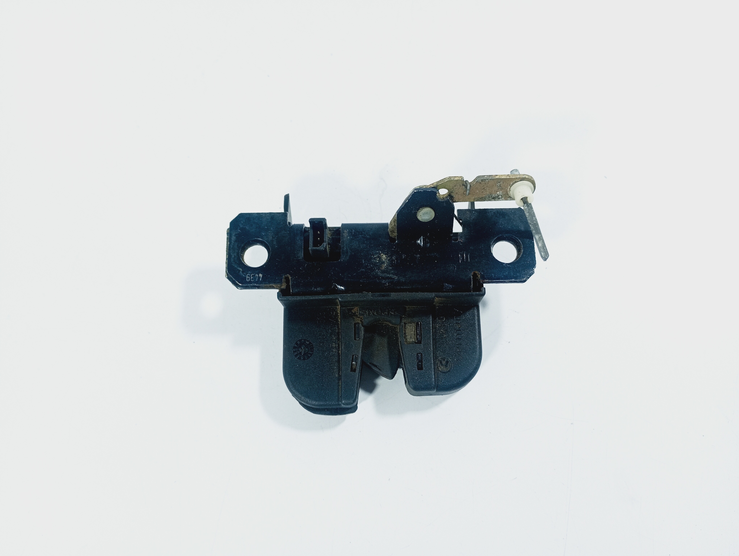 lock bonnet boot rear part OE 1J9827505 VW Bora 98-05