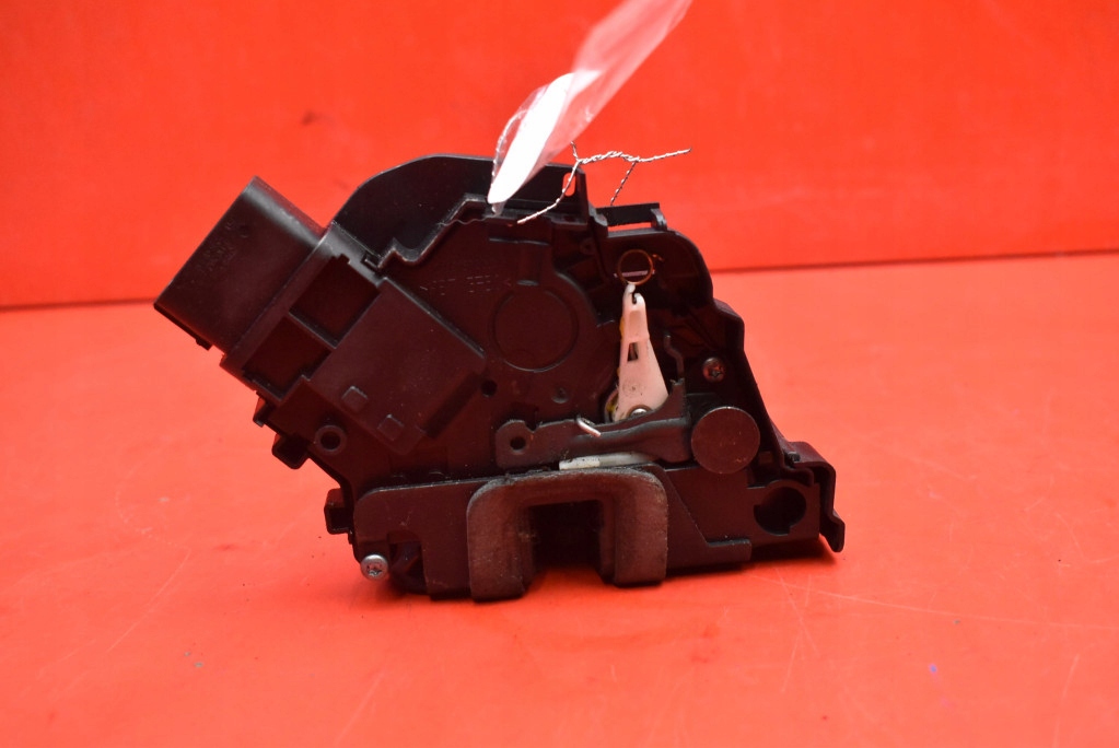 lock door right front front EU 8M2A-R21812-AA FORD GALAXY MK2 II 06-10