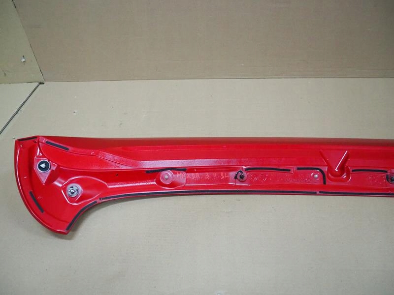 спойл спойлер крышки mazda 3 II BL BBN951960