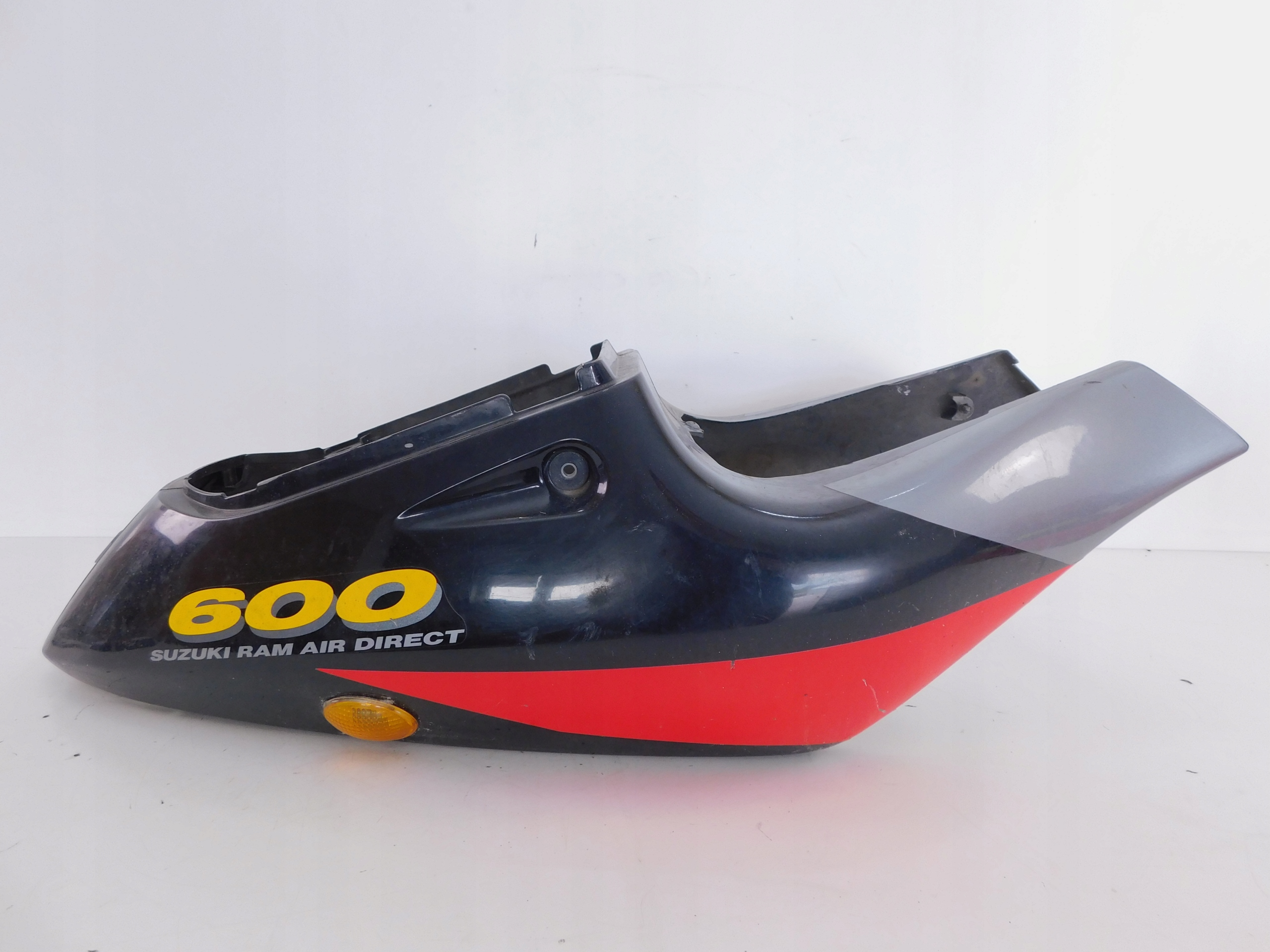 SUZUKI GSX - R 600 ЗАДНИЙ ЗАД