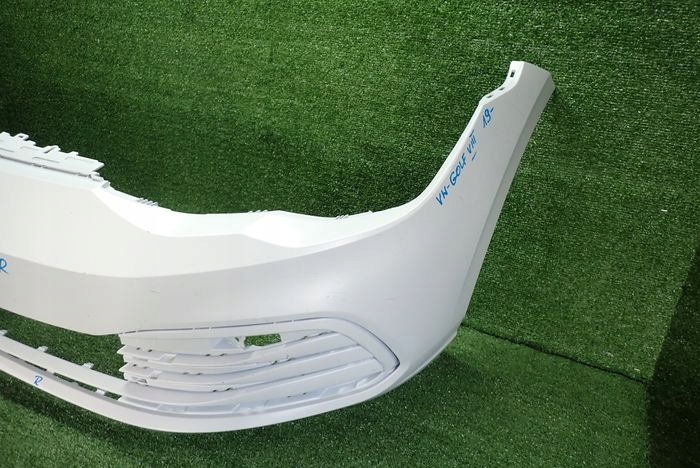 VW GOLF VIII 8 Frontstoßstange vorne