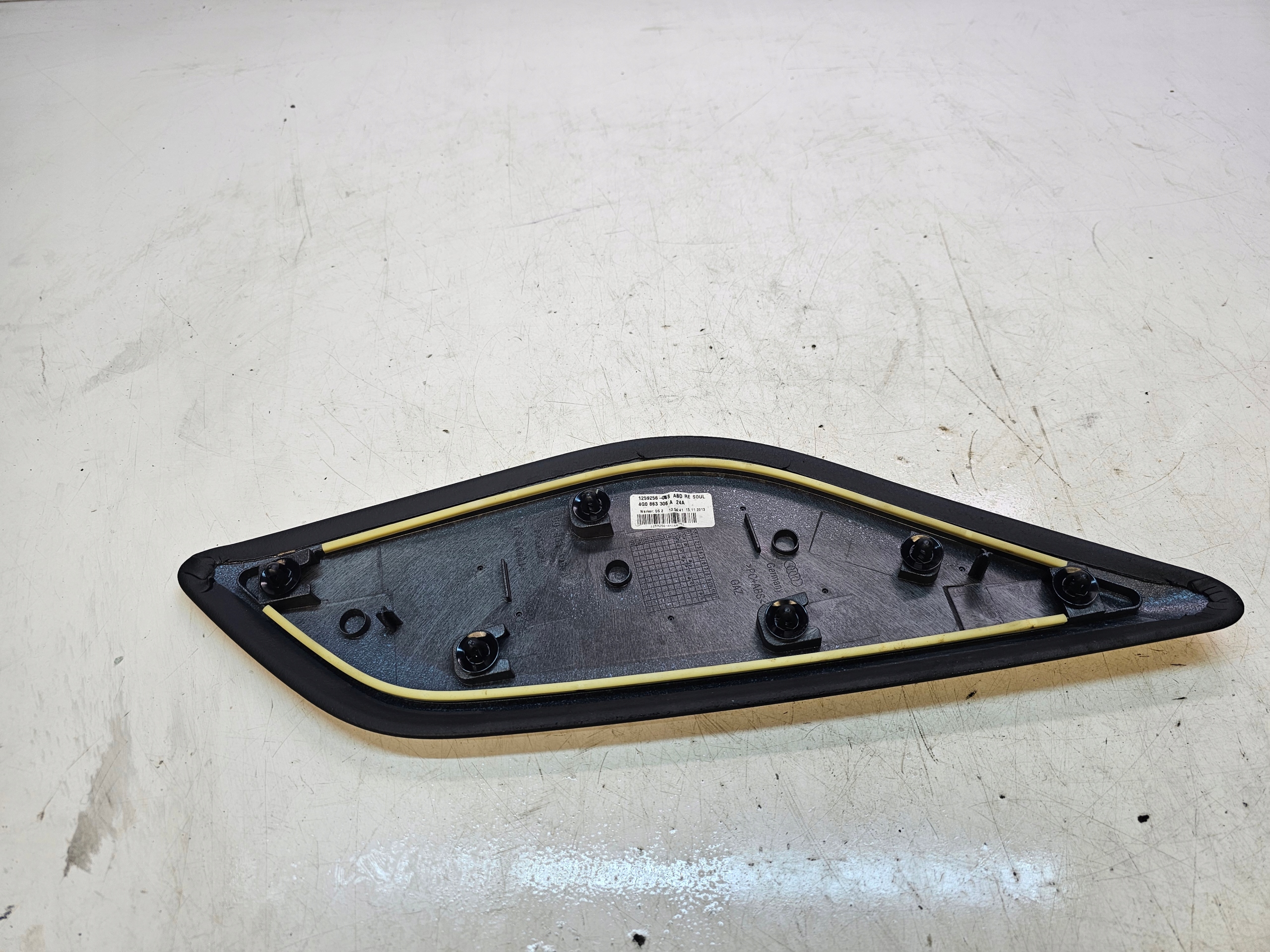 cover spoiler TUNELU right AUDI A6 C7 4G0863306A