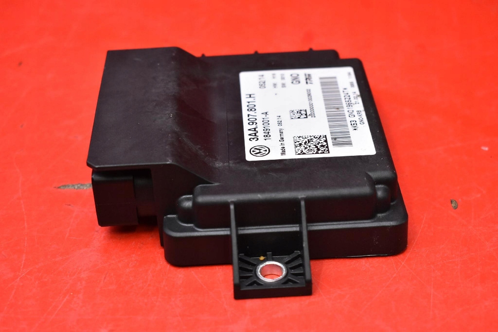 control unit module electric brake 3AA907801H VW PASSAT B7 10-15