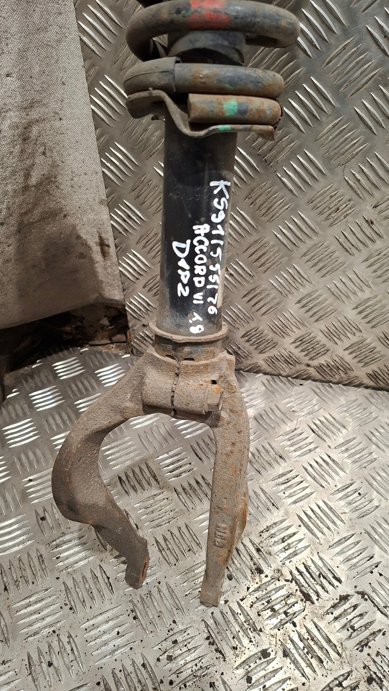 shock absorber spring right front HONDA ACCORD VI 1.8