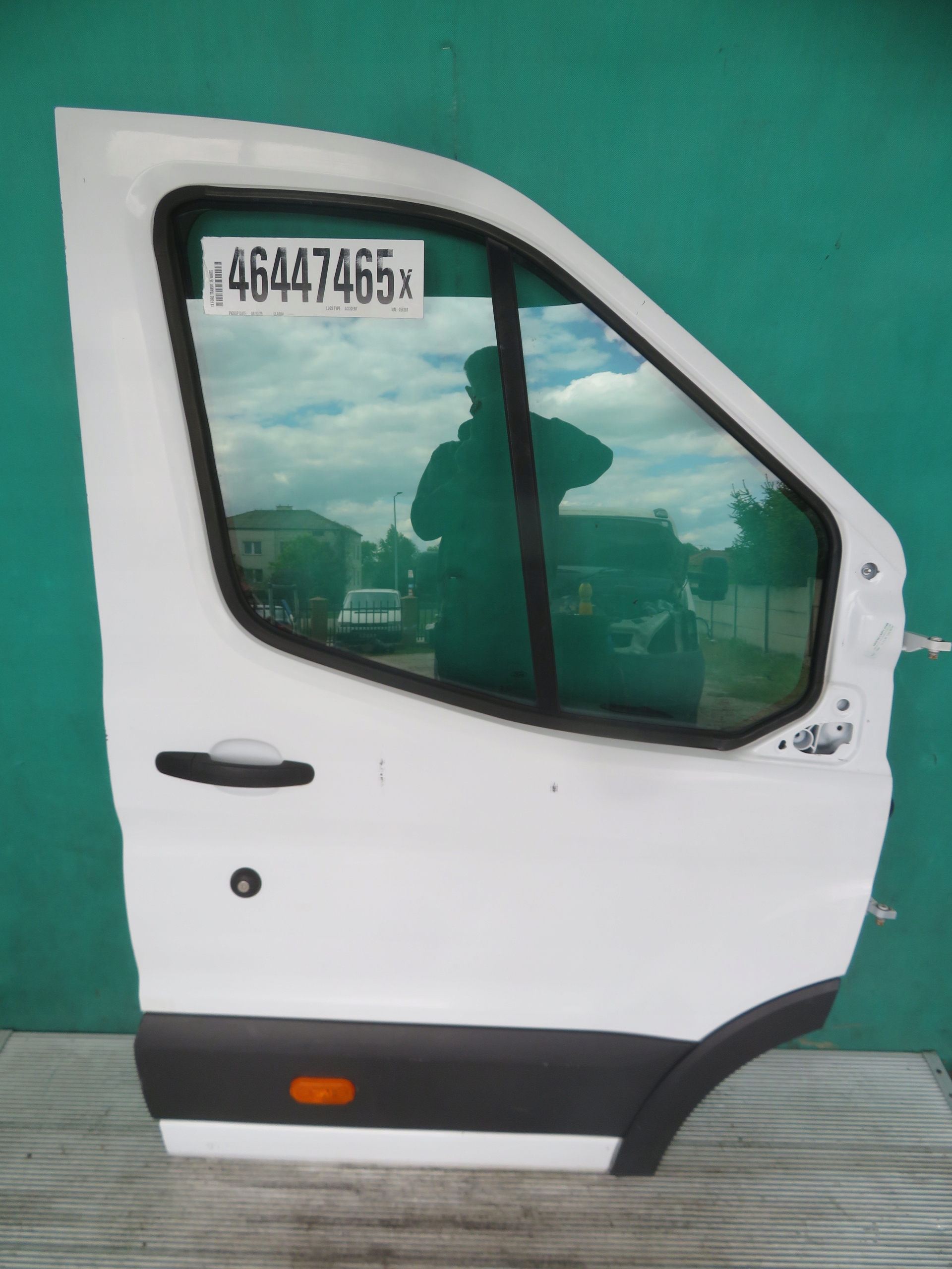 door right front FORD TRANSIT MK8 18R