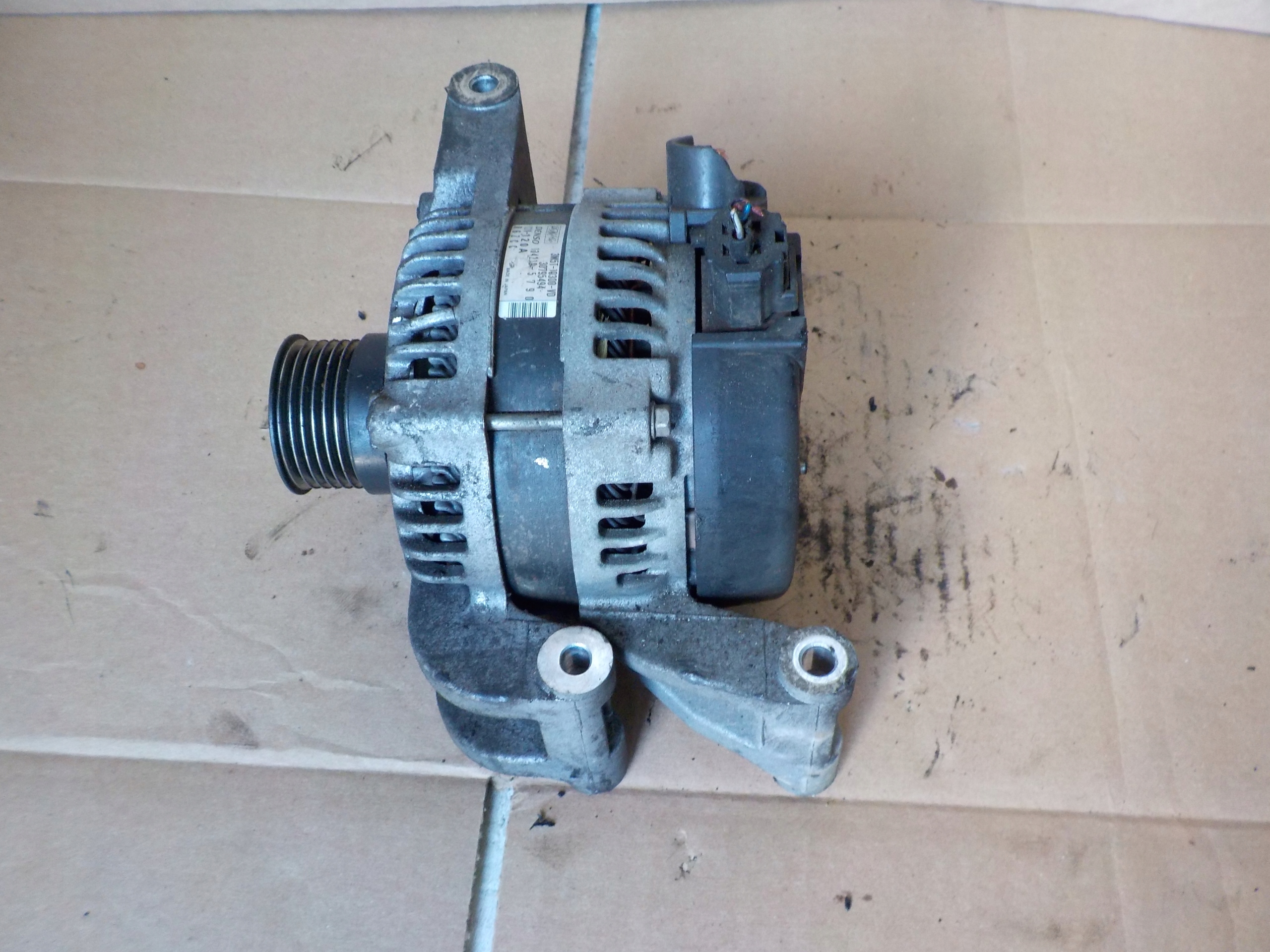 FORD C-MAX 1.8 16V B original alternator 3M5T-10300-VD