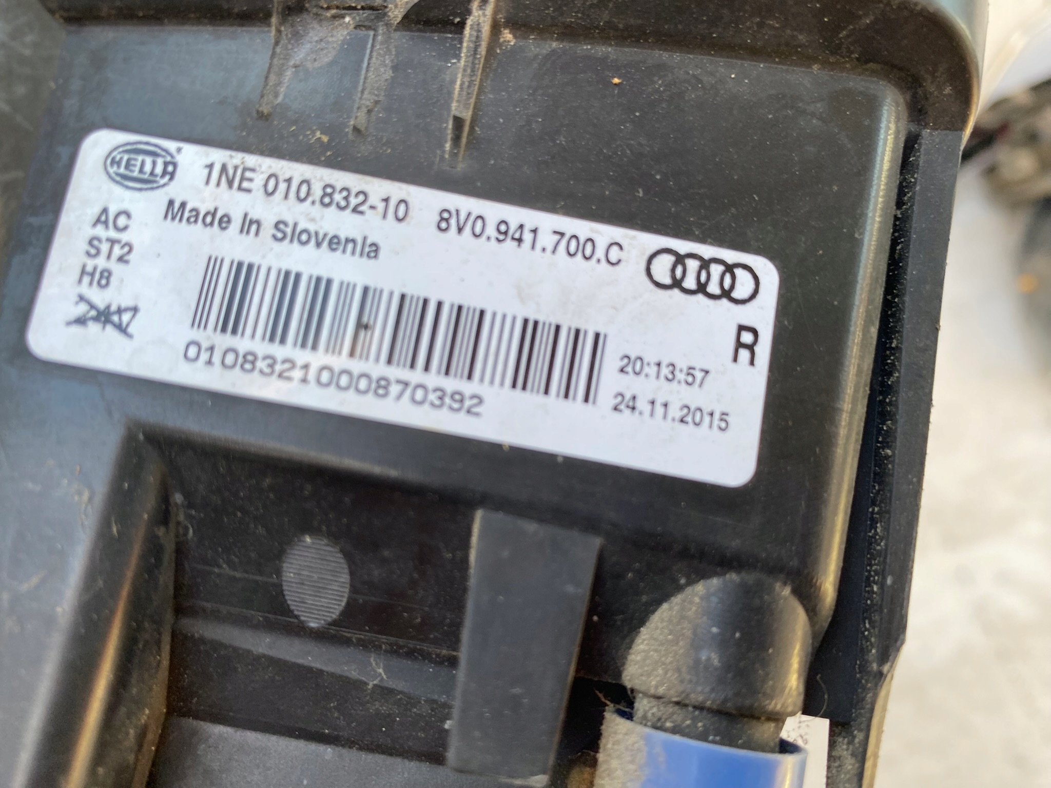 AUDI A3 8V0 12- fog light right front front 8V0941700C