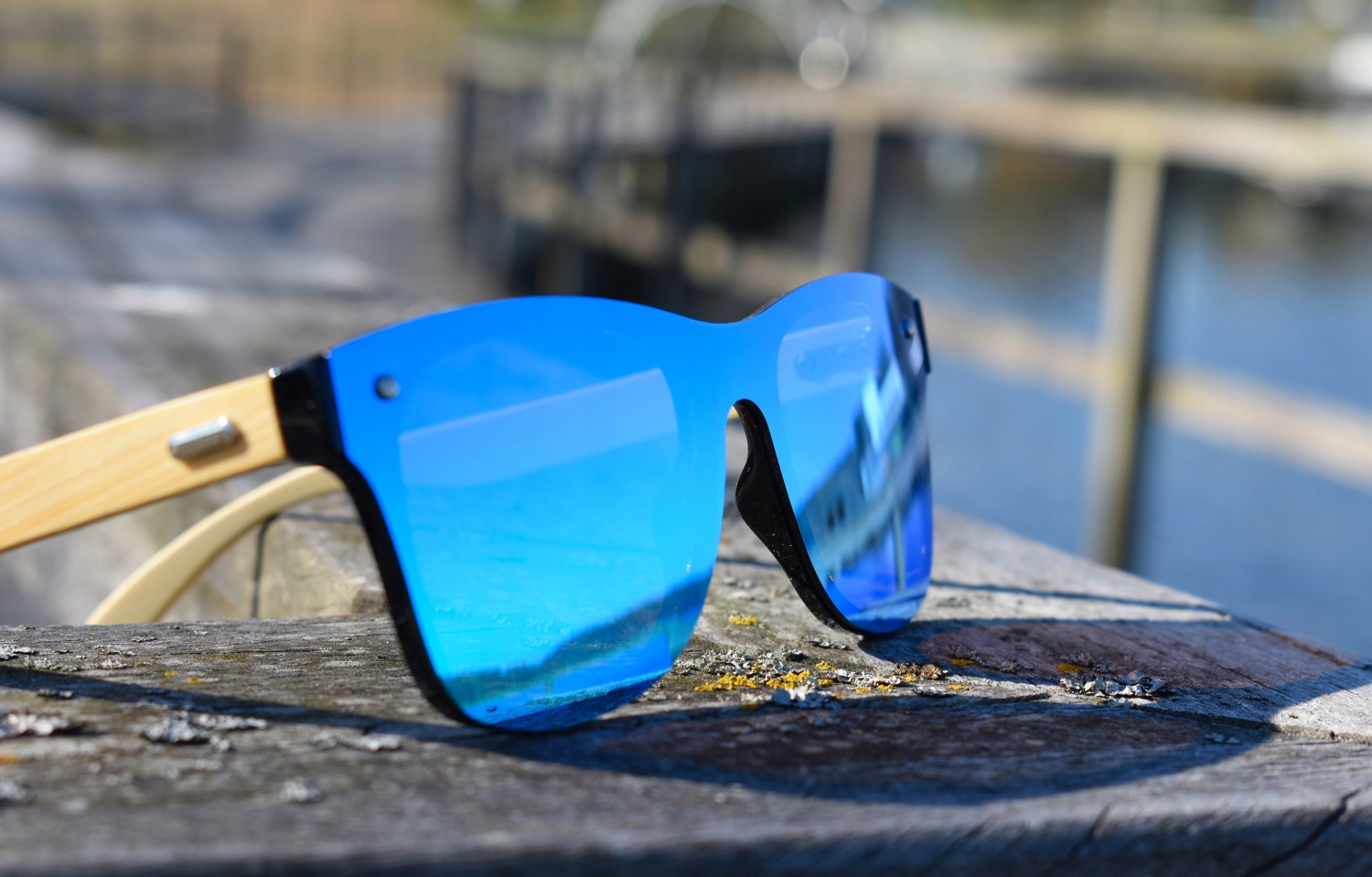 OKULARY PRZECIWSŁONECZNE LUSTRZANKI DREWNIANE Marka bez marki