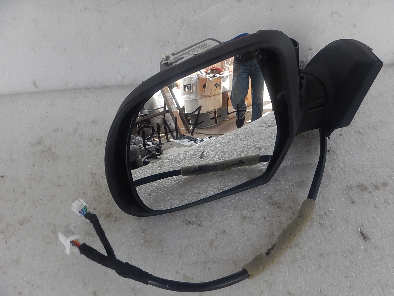 NISSAN LEAF LUSTERKO LEWE KAMERA