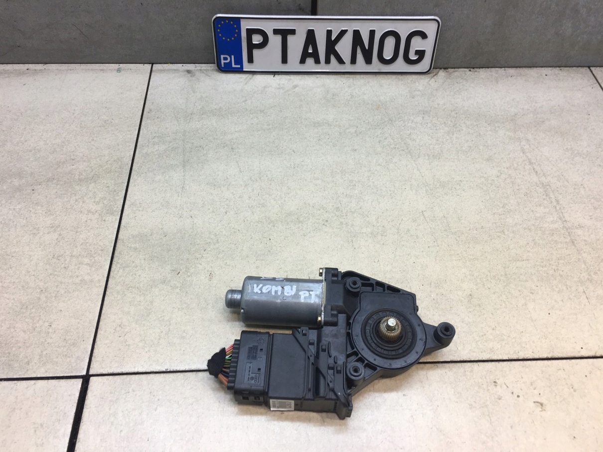 Micro moteur Vitres Droite Arrière PASSAT B5 0130821696