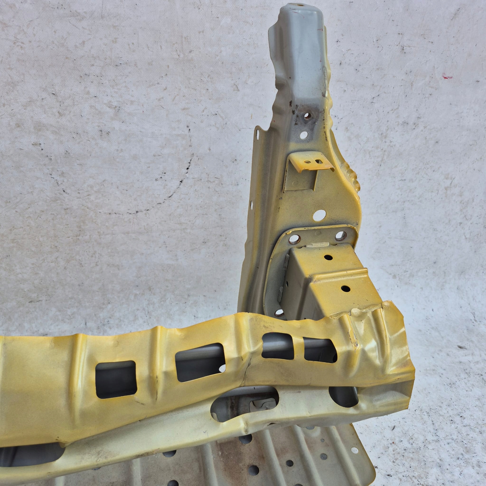 MITSUBISHI SPACE STAR II 2 LIFT 19-> support panel for radiators pillar