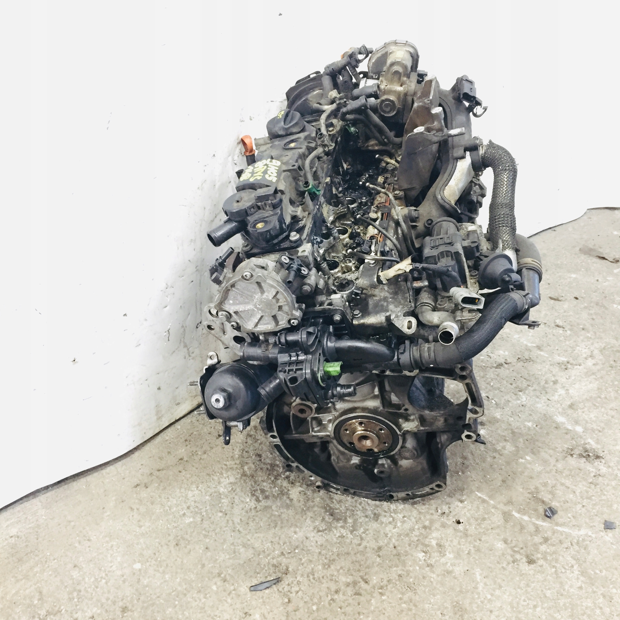 SILNIK 1,6 eHDI 9H05 PEUGEOT CITROEN 81TYS KOMPLET Typ silnika Diesel