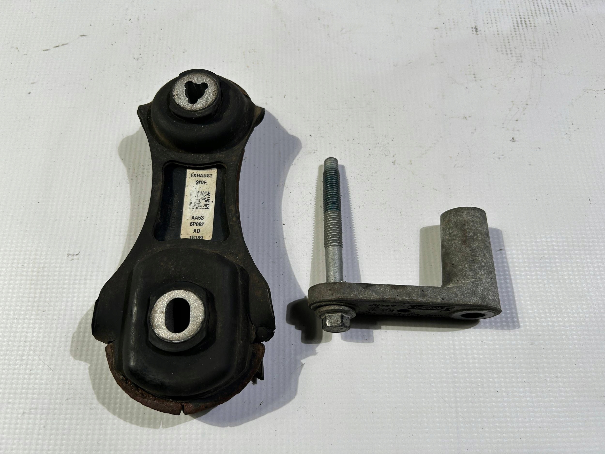 holder holder engine mount gearboxes Ford Explorer V 3.5 2011