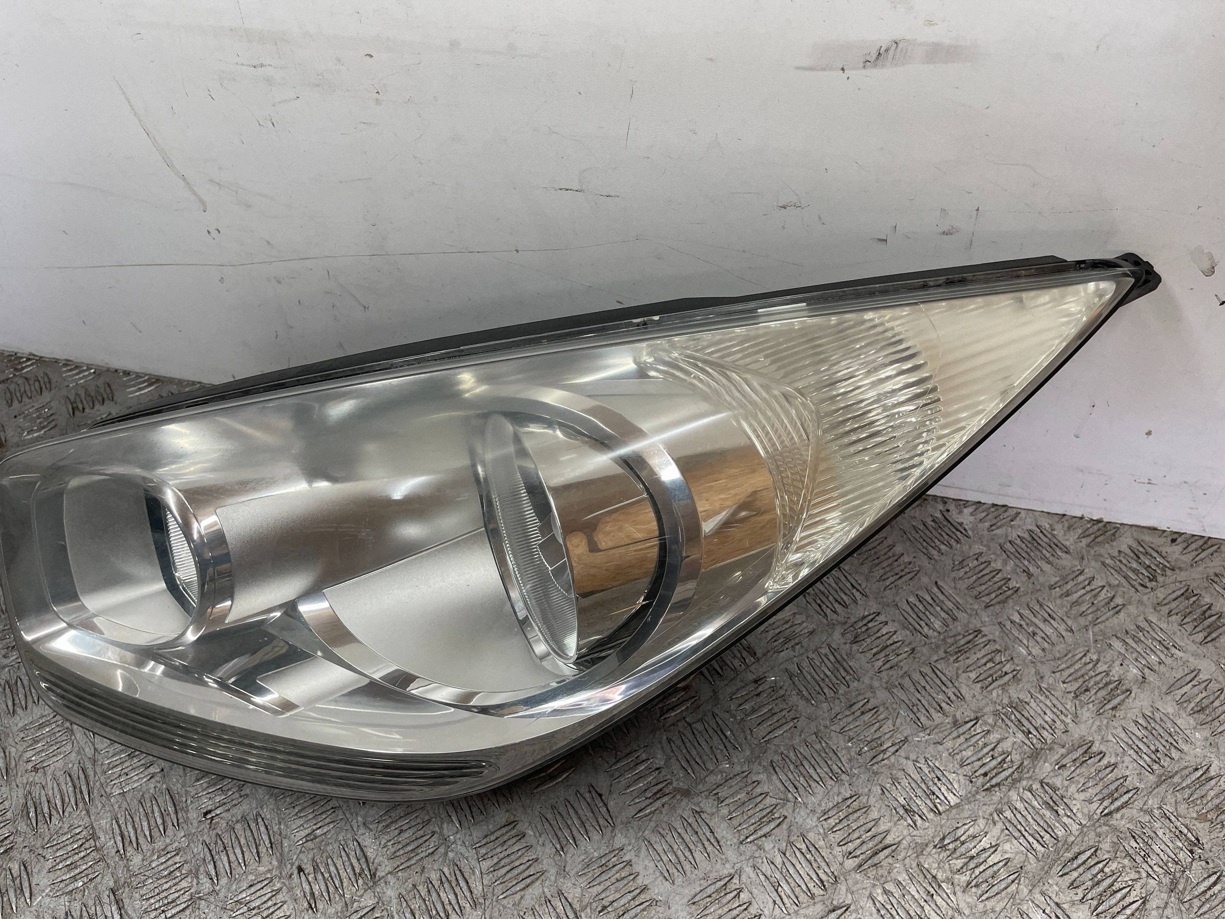 REFLEKTOR light front left KIA VENGA 09- 92101-1P000
