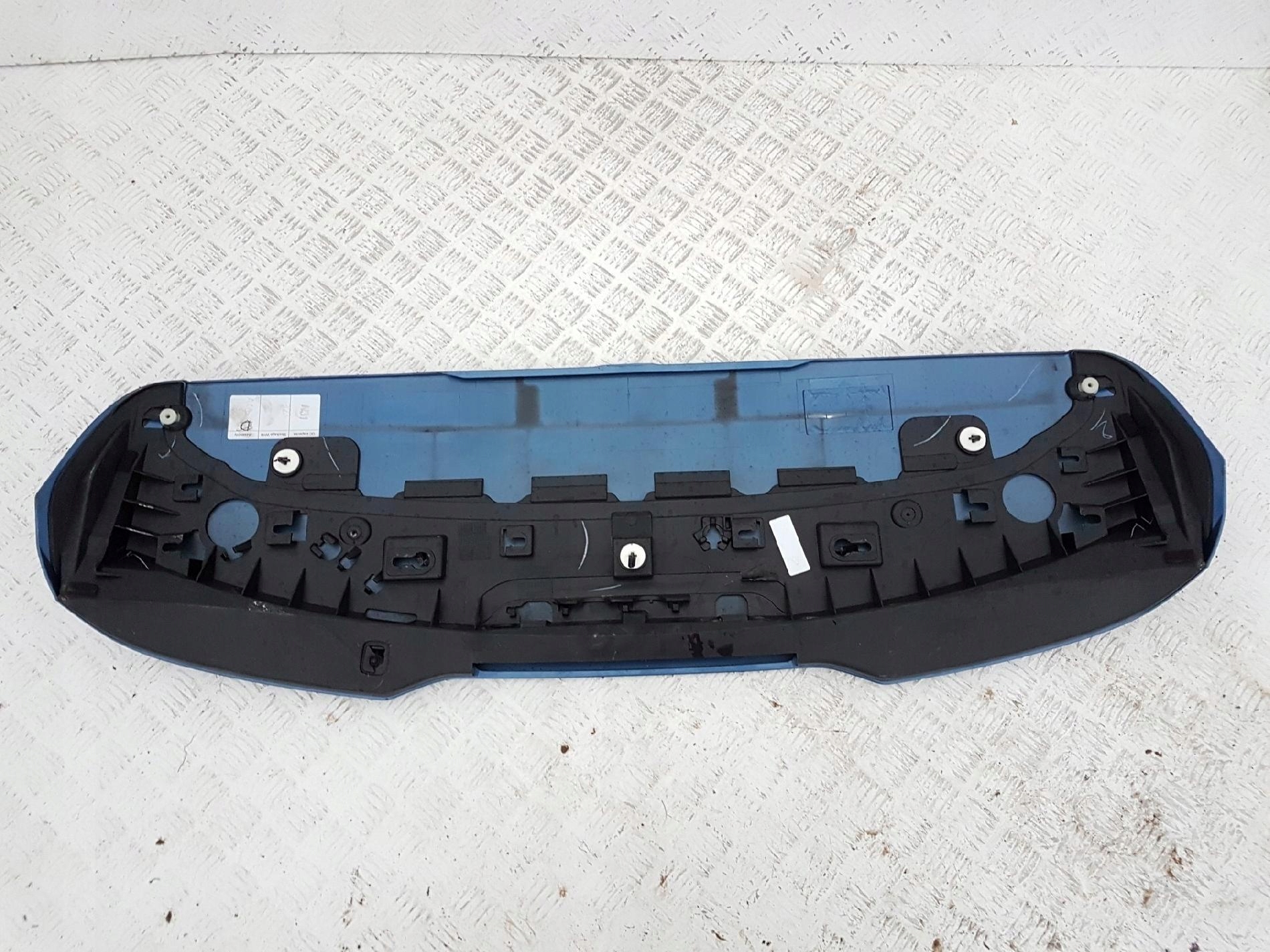 Spoiler lotka visor for the bonnet Volvo V40 II 12