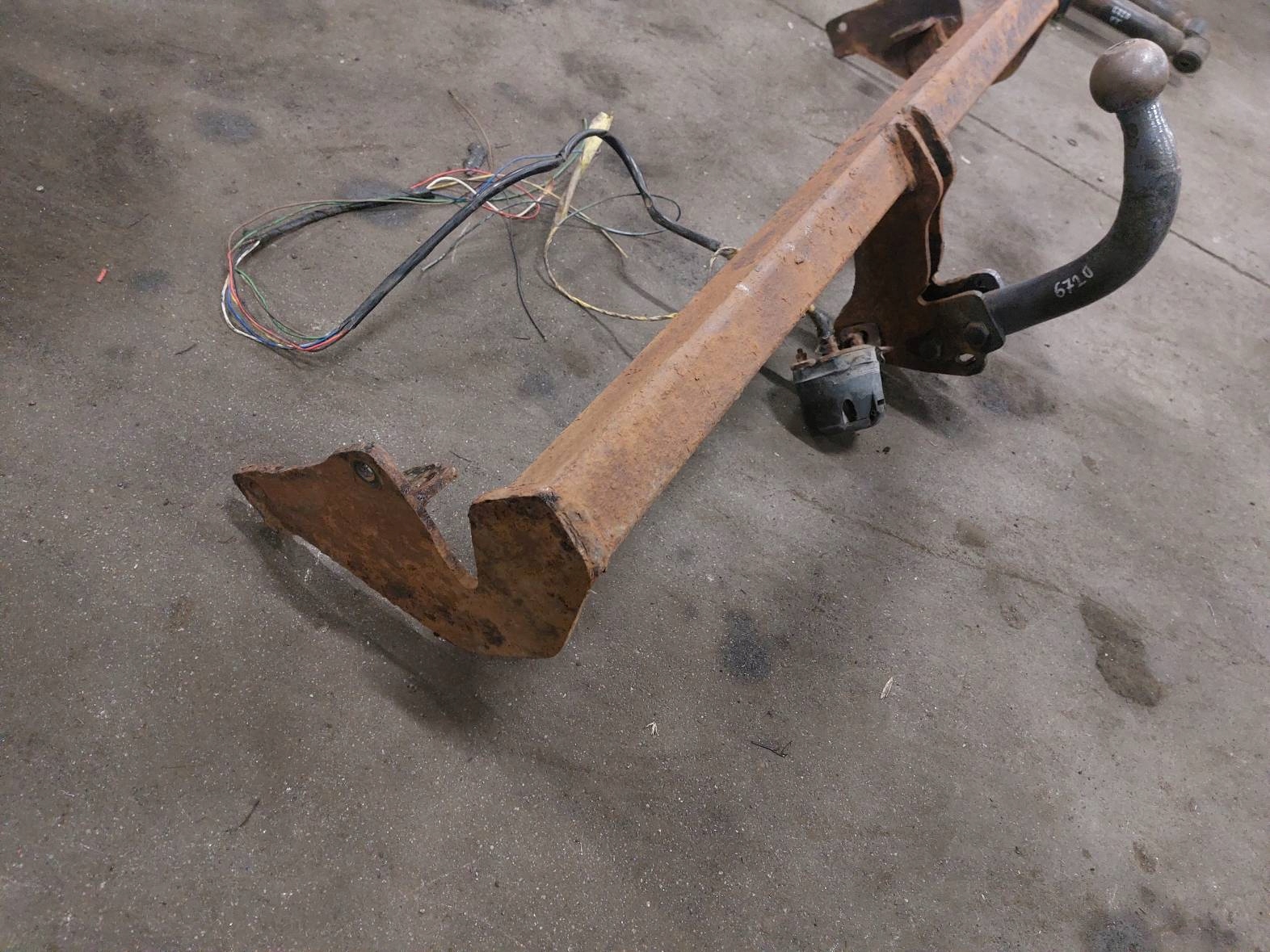 tow does not have TABLICZKI + bundle MITSUBISHI SPACE STAR and LIFT