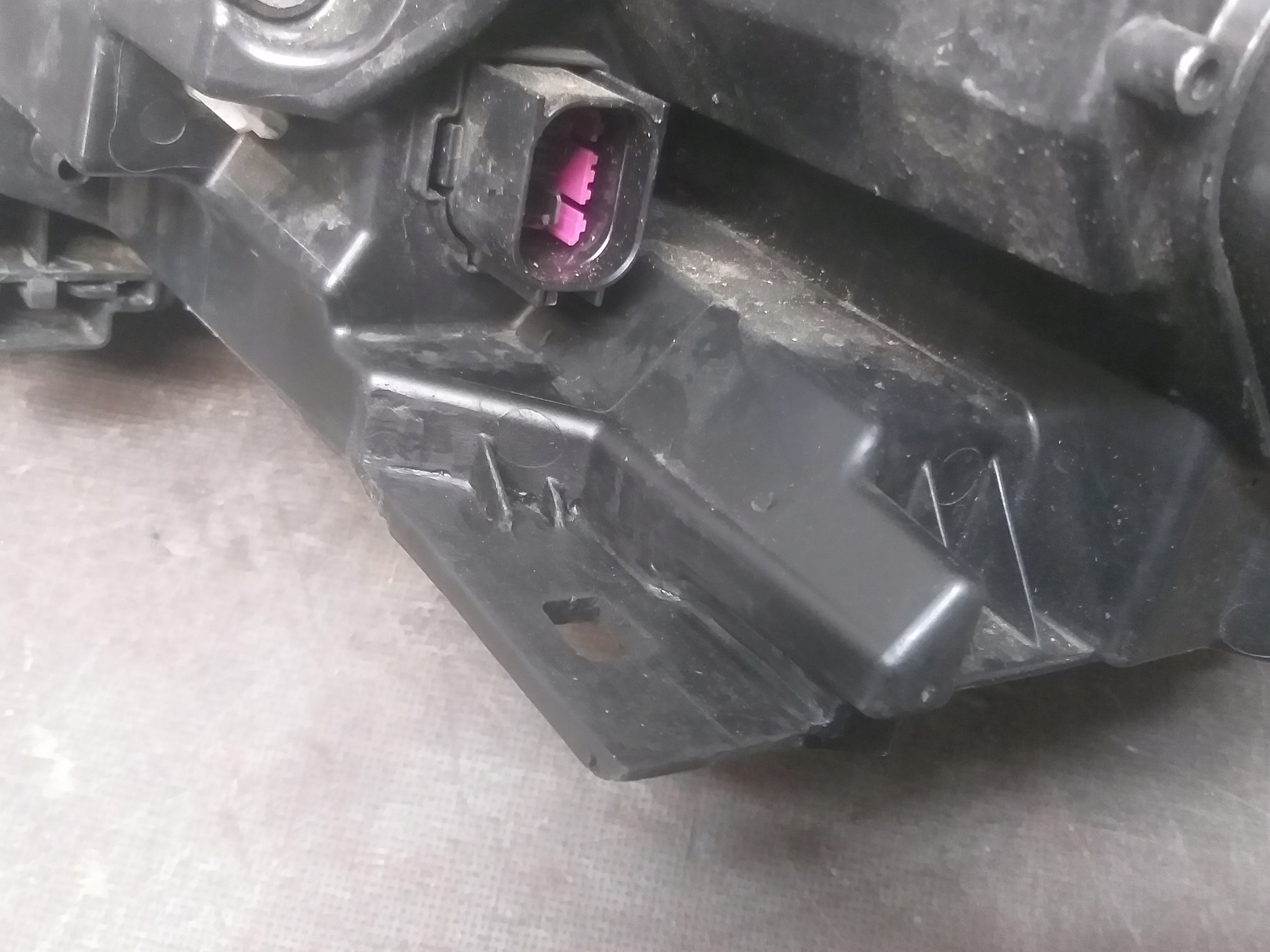 licht vorne rechts AUDI Q2 FULL LED 81A941012