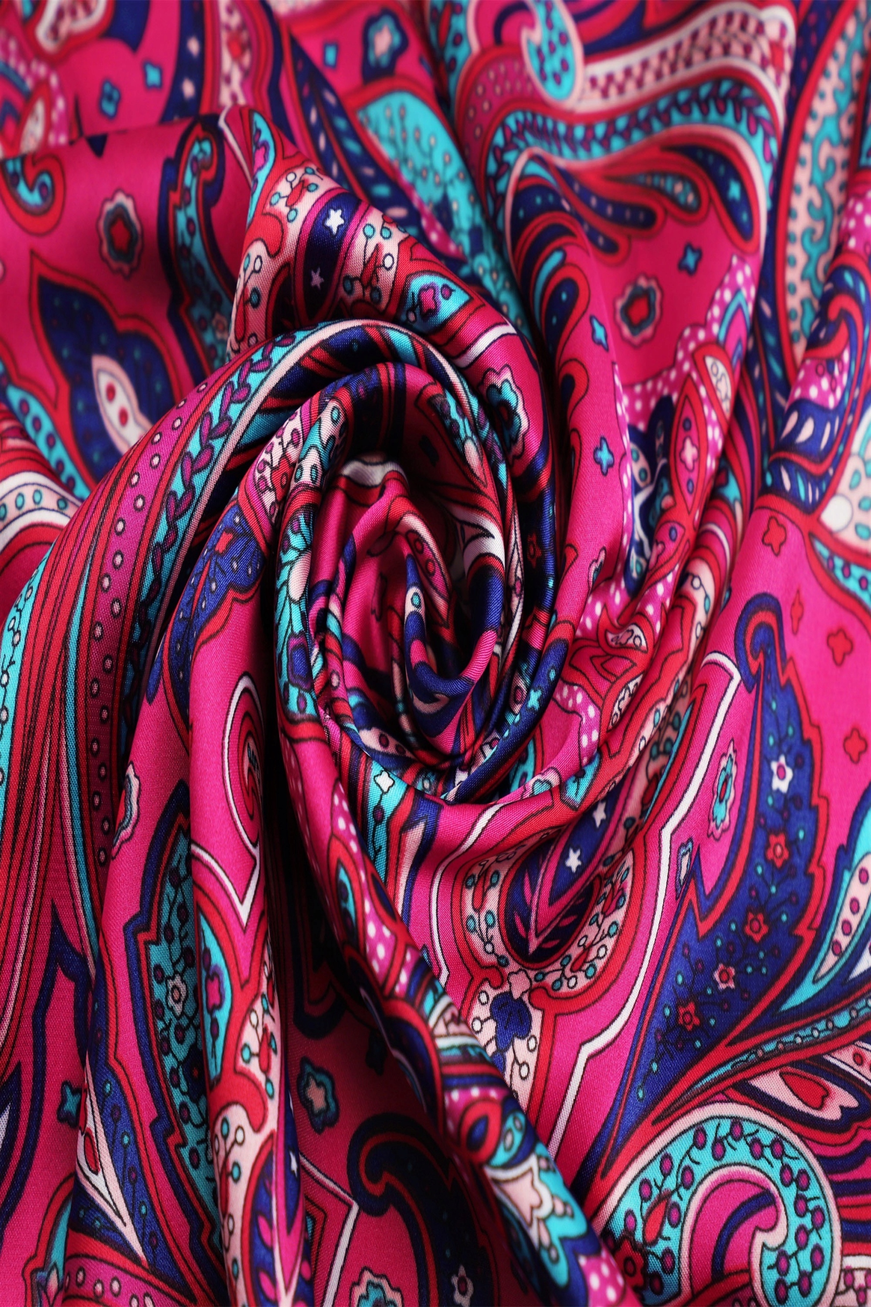 APASZKA GAWROSZKA BANDANA MAŁA CHUSTA 70x70 CM Kolekcja apaszki chusty damskie