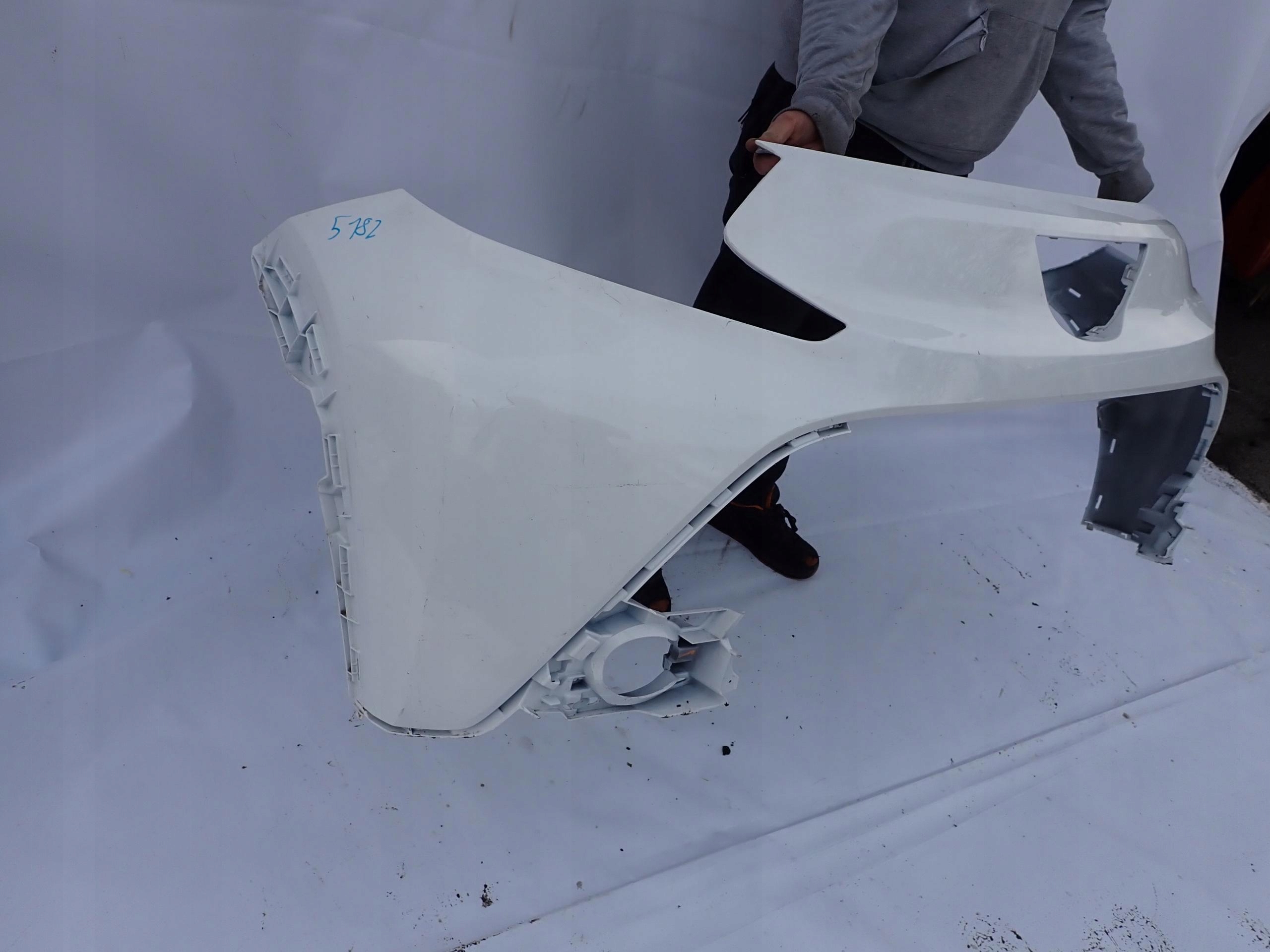 TOYOTA AYGO X 22- bumper front front