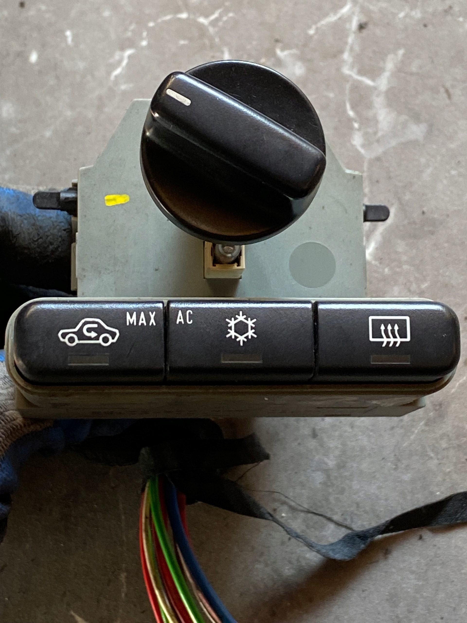 UNITE COMMANDE CLIMA BOUCHES BUSES OPEL ZAFIRA A 90559839