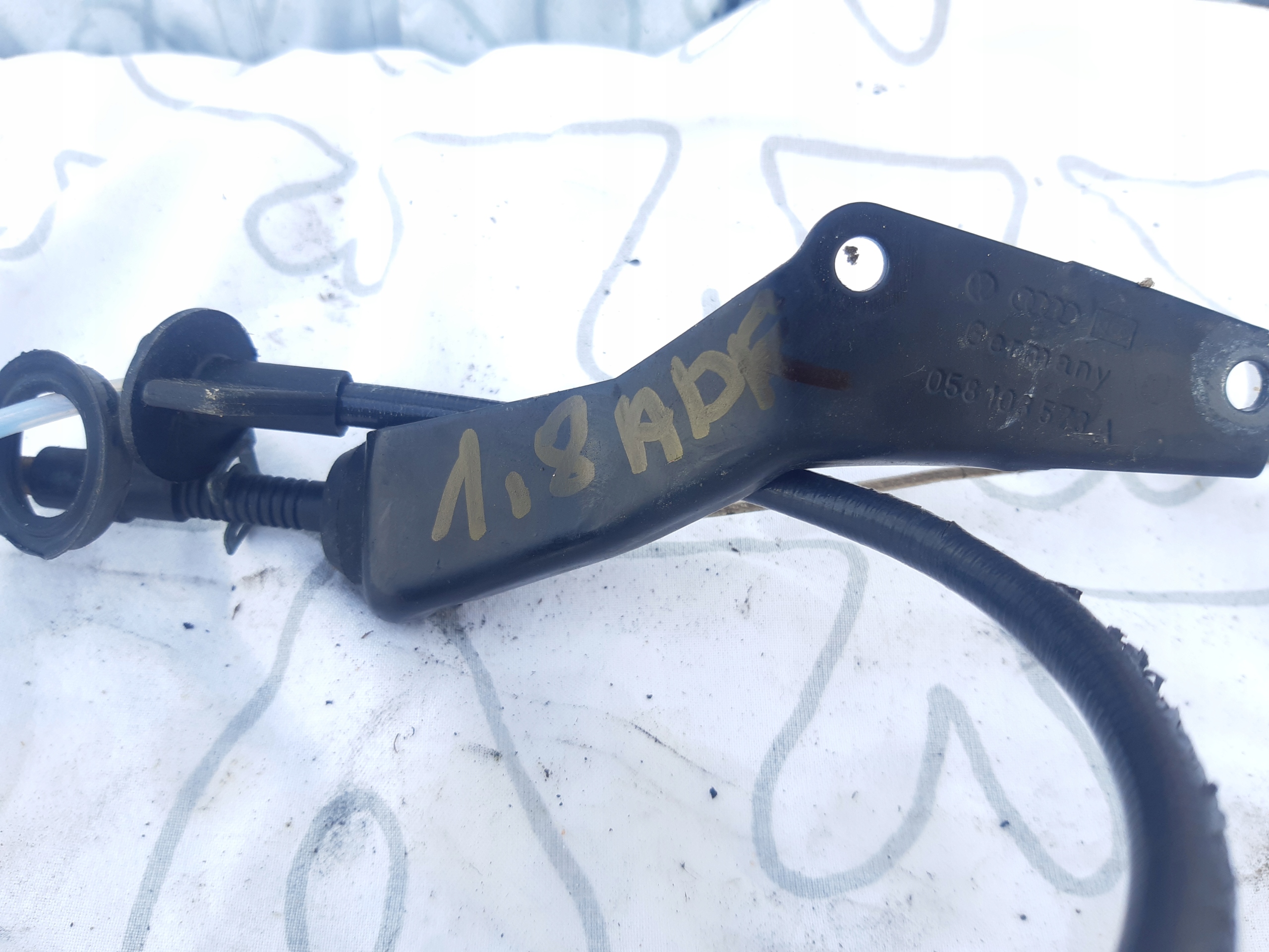 LINKA GAZU PASSAT B5 PRZEDLIFT 1.8 ADR Producent części Volkswagen OE