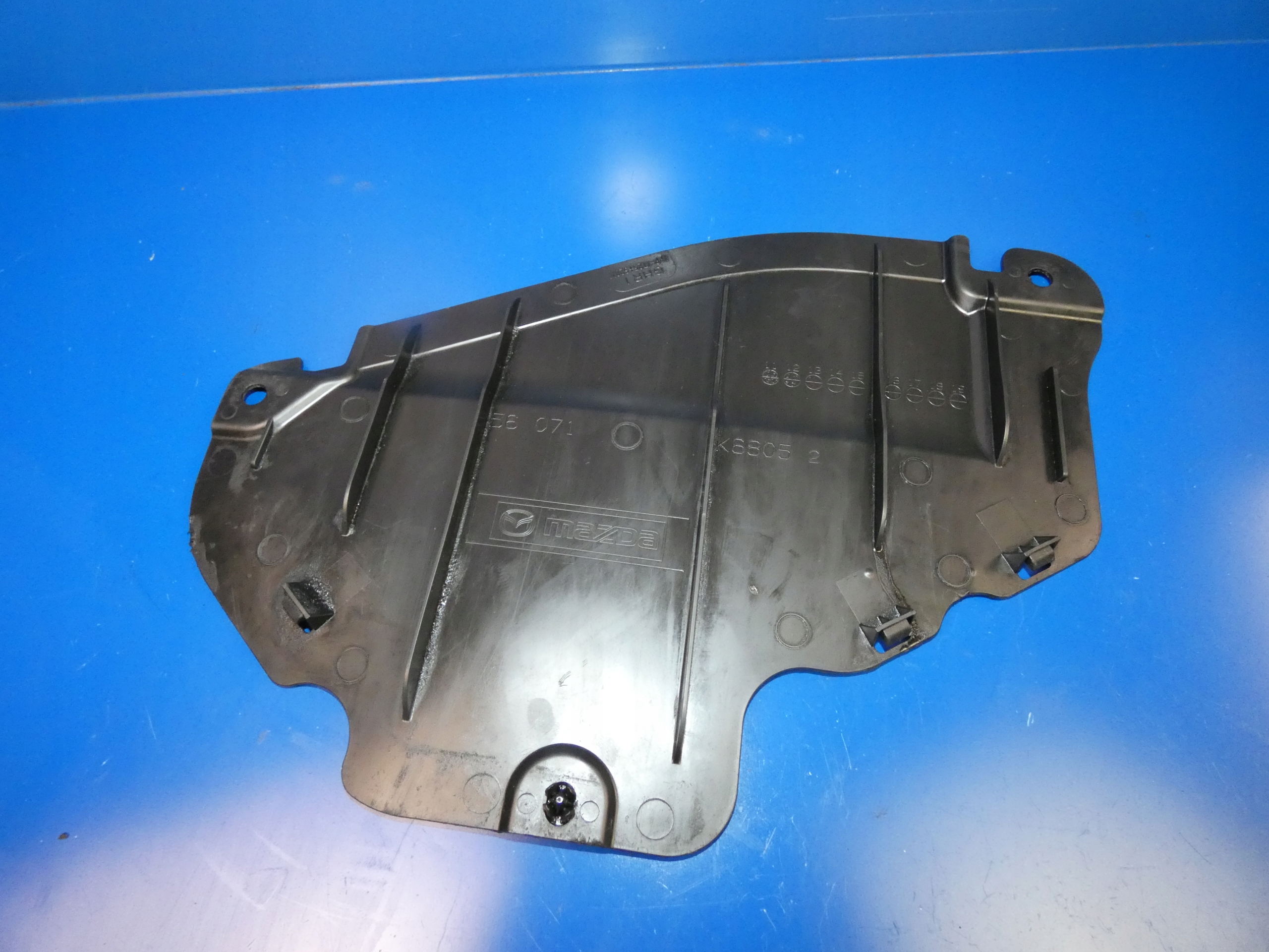 MAZDA 6 III GJ cover lower of the engine chassis