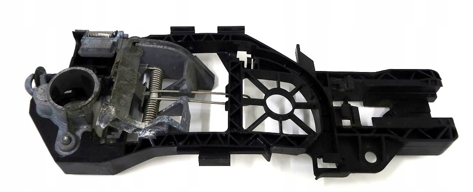 Крепление дверной ручки левый передний PASSAT B6 3C0837885H