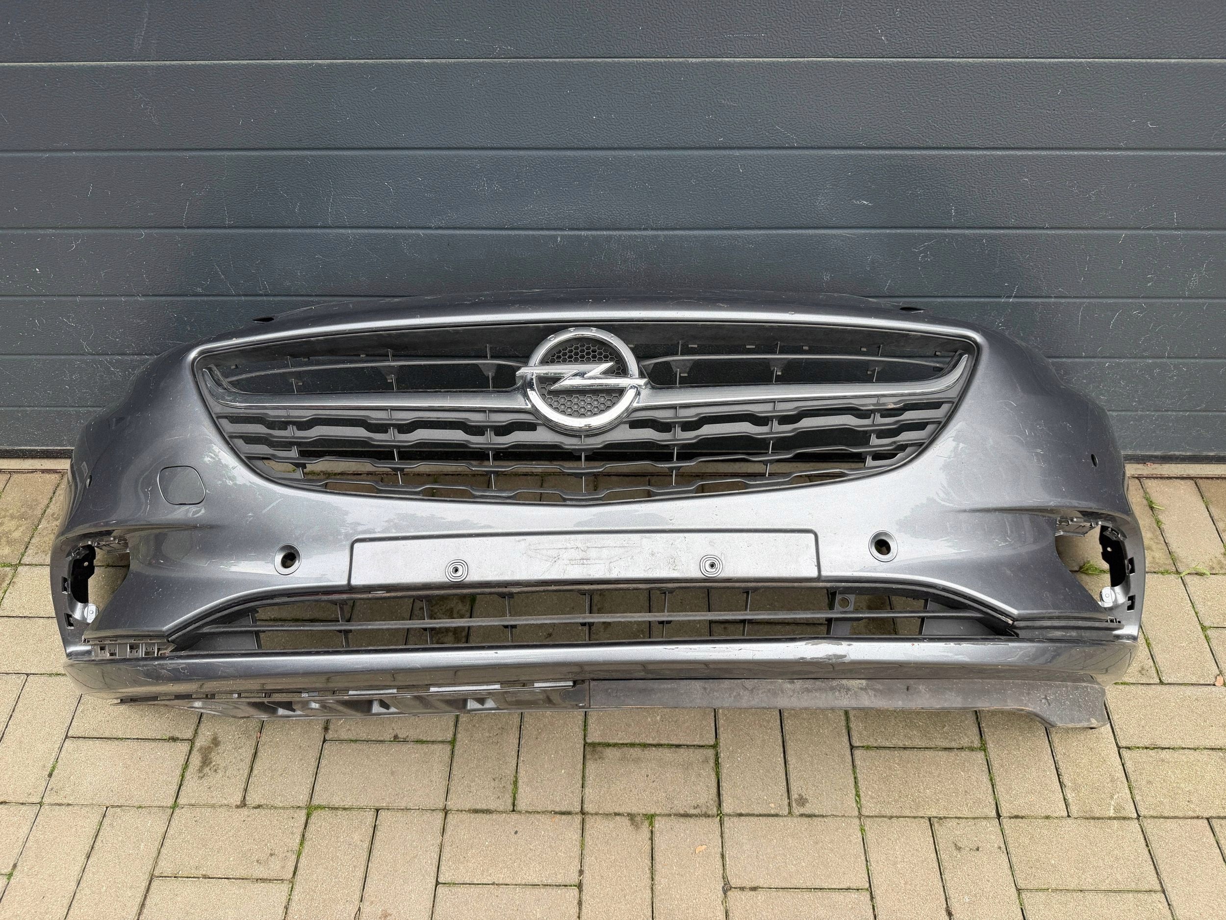 Opel Corsa E 14- nárazník predok predný