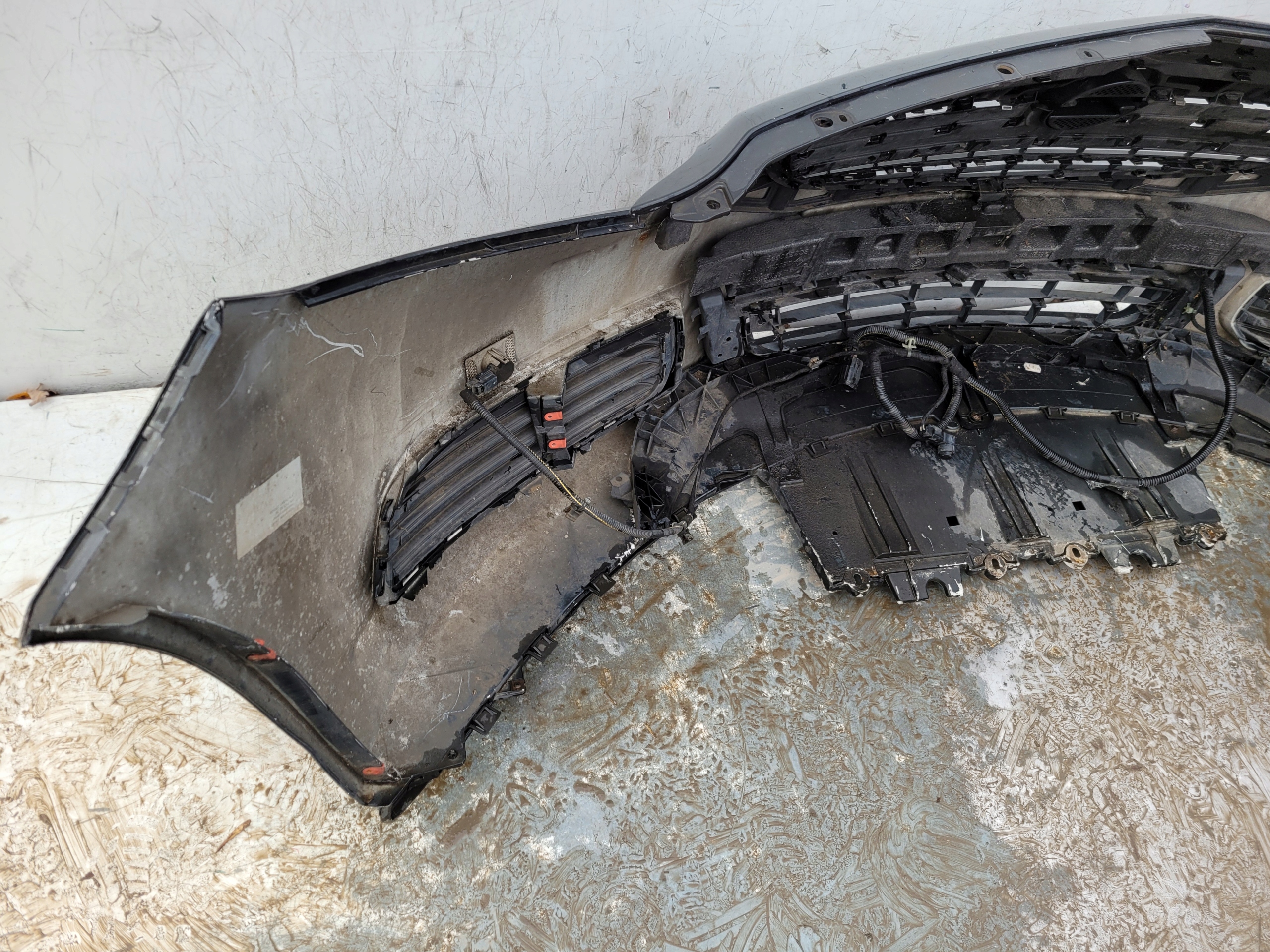 Opel Insignia A 1 und 08-13 Frontstoßstange vorne