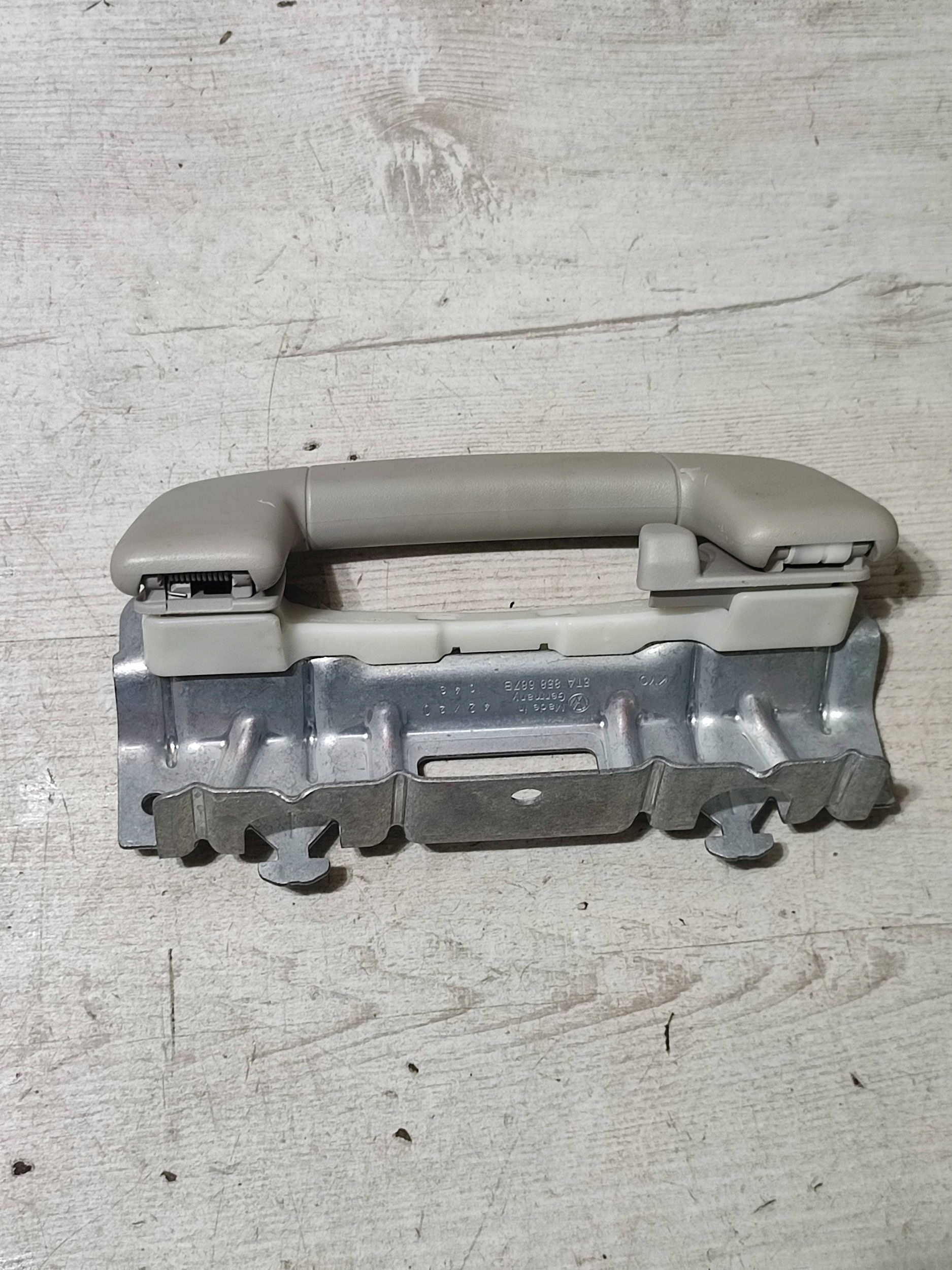 Volkswagen Touran III 2020 handle handle
