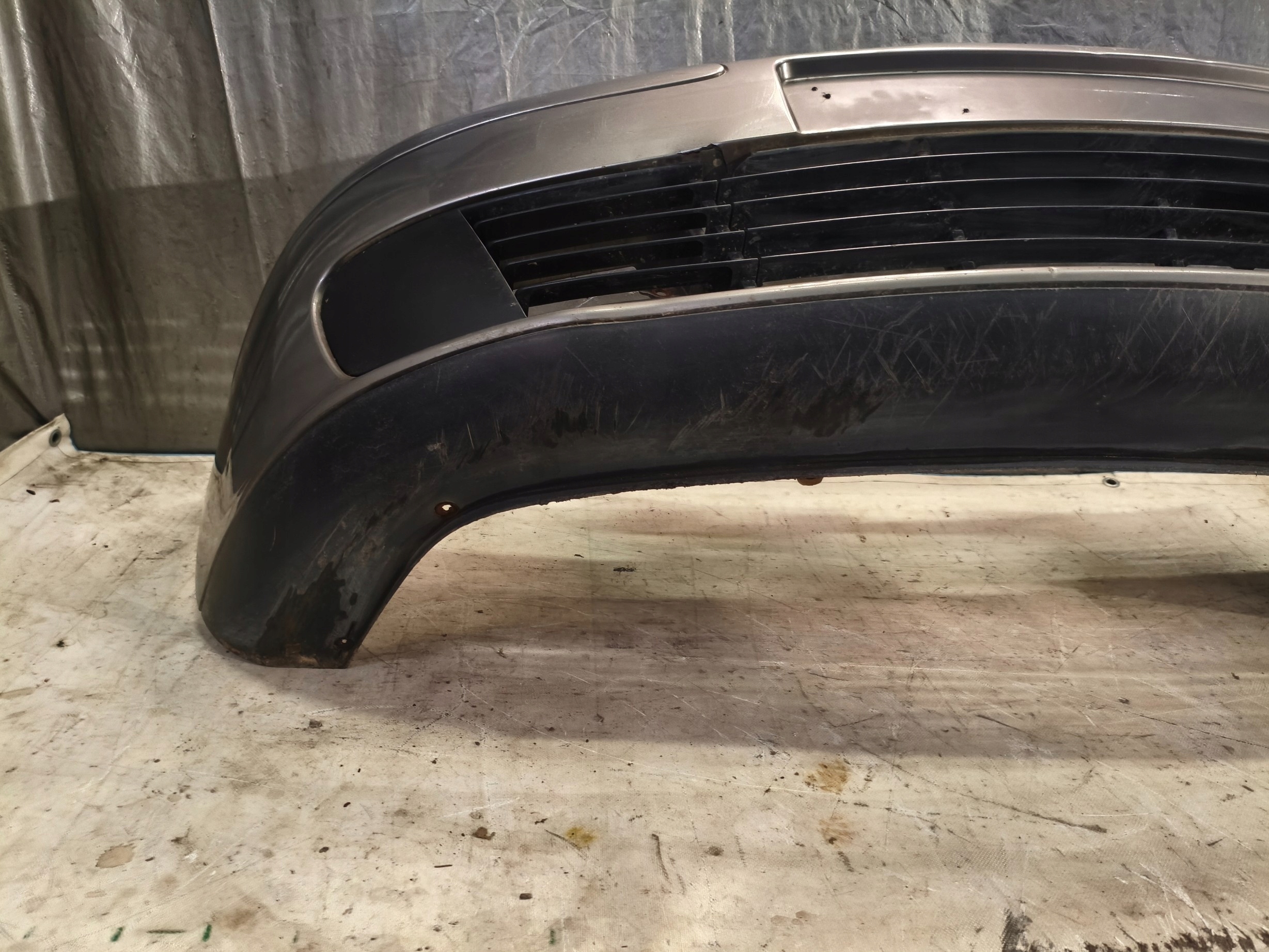 bumper front SEAT IBIZA 3 III LS7U