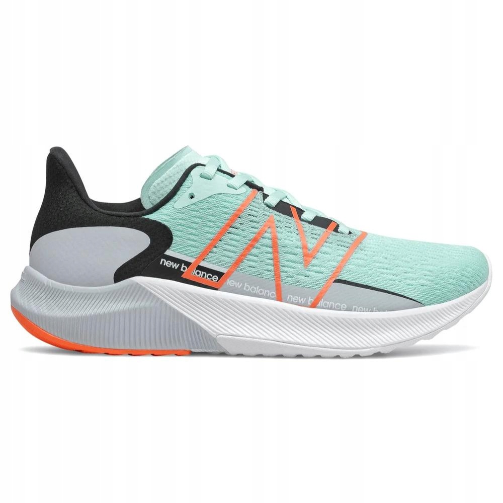 Dámské běžecké boty New Balance FuelCell Propel V2 WFCPRCC2 vel. 37